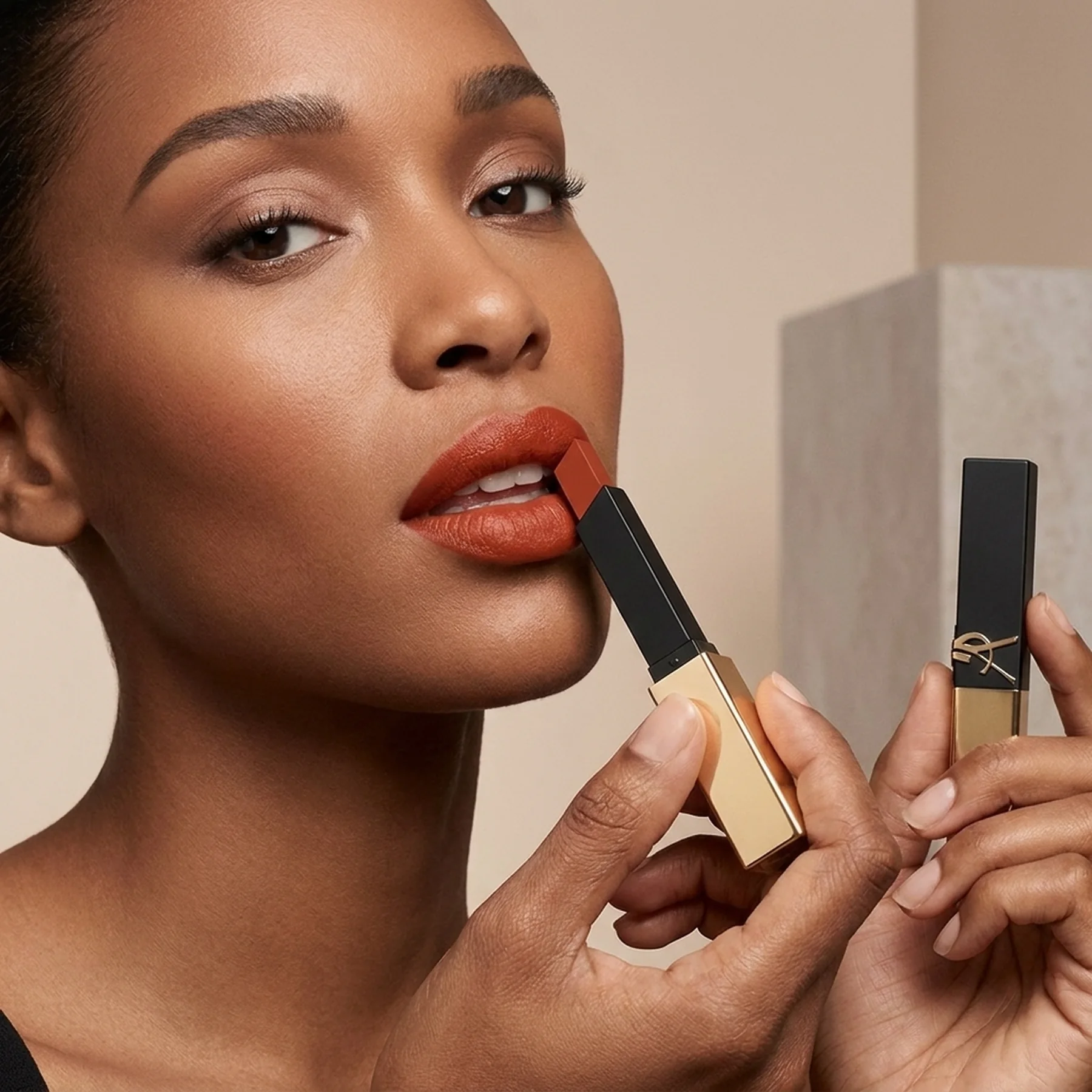 Помада Yves Saint Laurent Rouge Pur Couture The Slim 2.2 г 1966 Rouge Libre