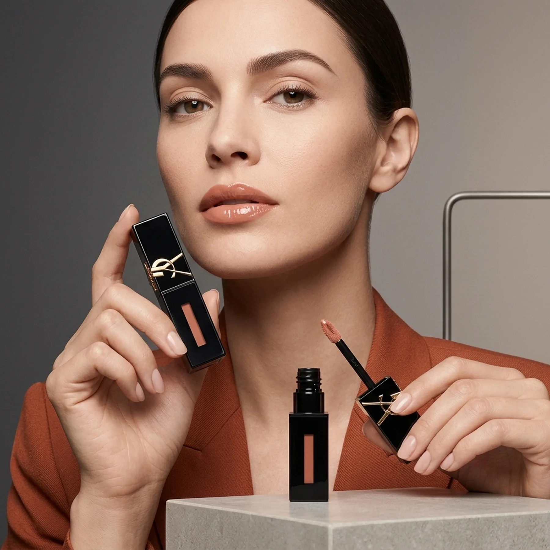 Помада Yves Saint Laurent The Inks Vinyl Cream High Shine Lip Stain 5.5 мл 443 Pop The Nude