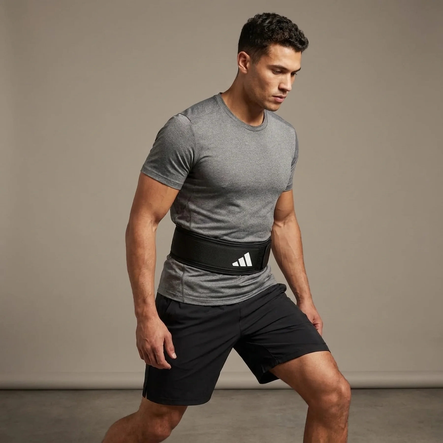 Пояс для важкої атлетики Adidas Essential Weightlifting Belt чорний S (72,4 - 85 см) (ADGB-12253-NL)