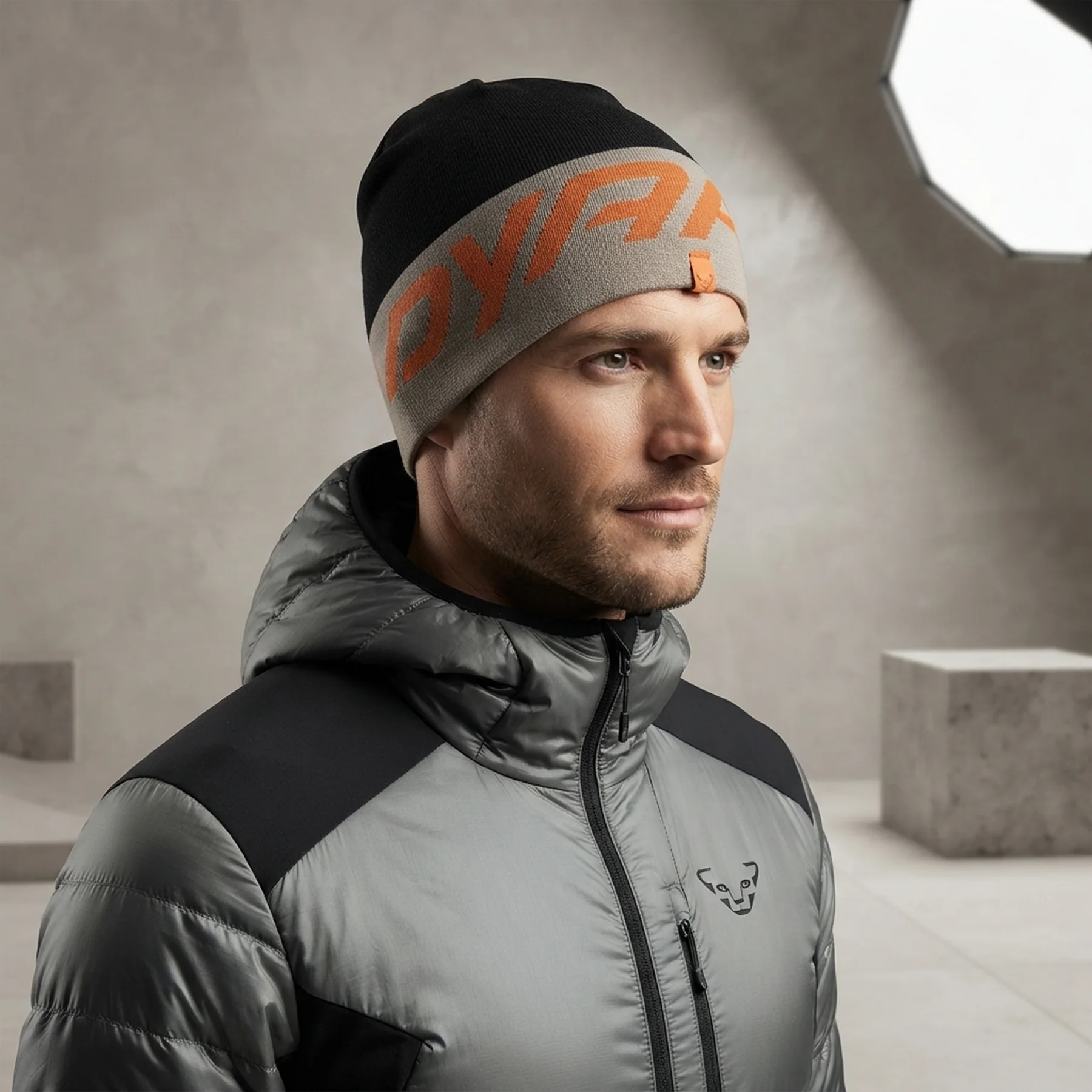 Шапка Dynafit RADICAL BEANIE 71088 5491 - UNI58 - сірий/оранжевий