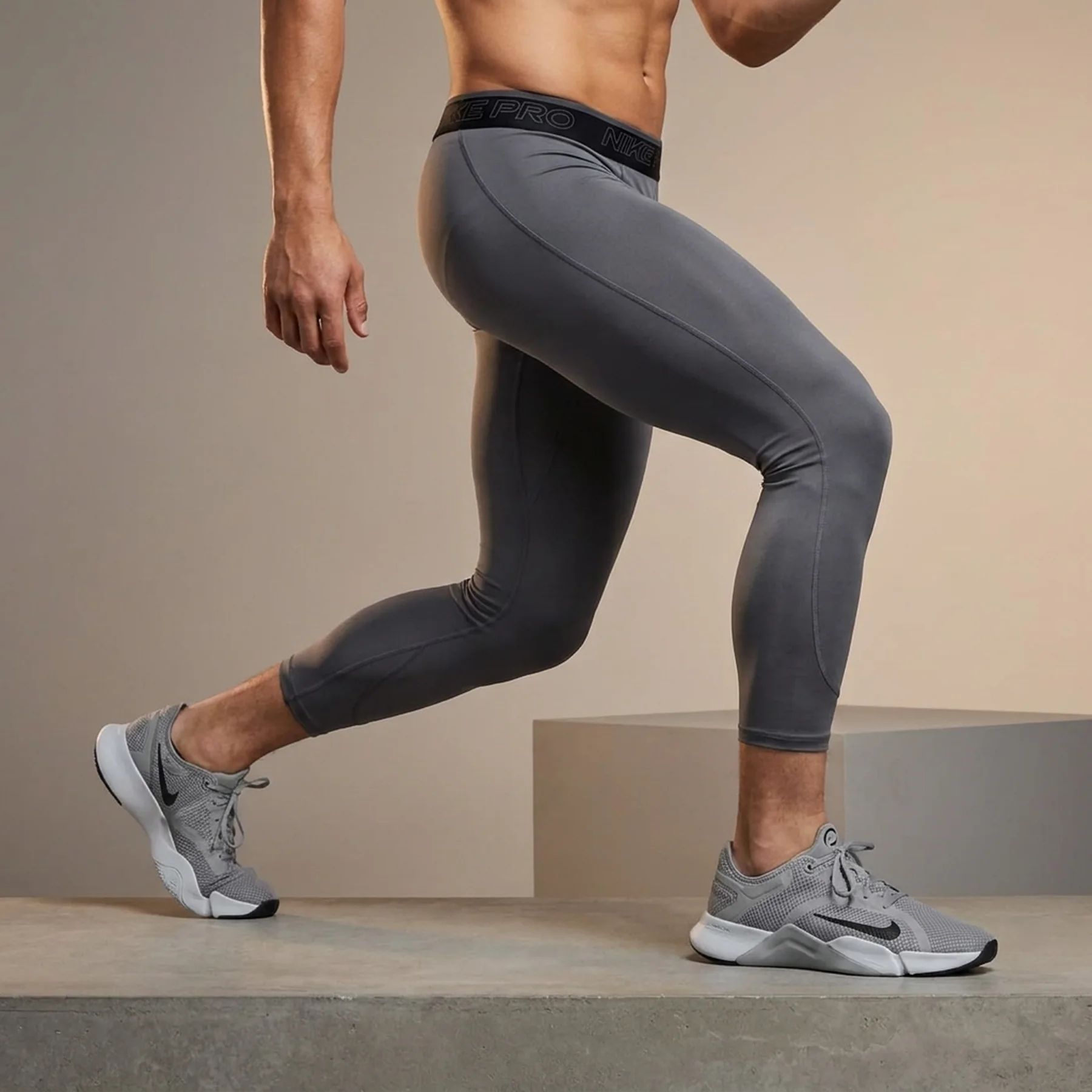 Компресійні штани Nike Pro Dri-FIT 3/4 Tights
