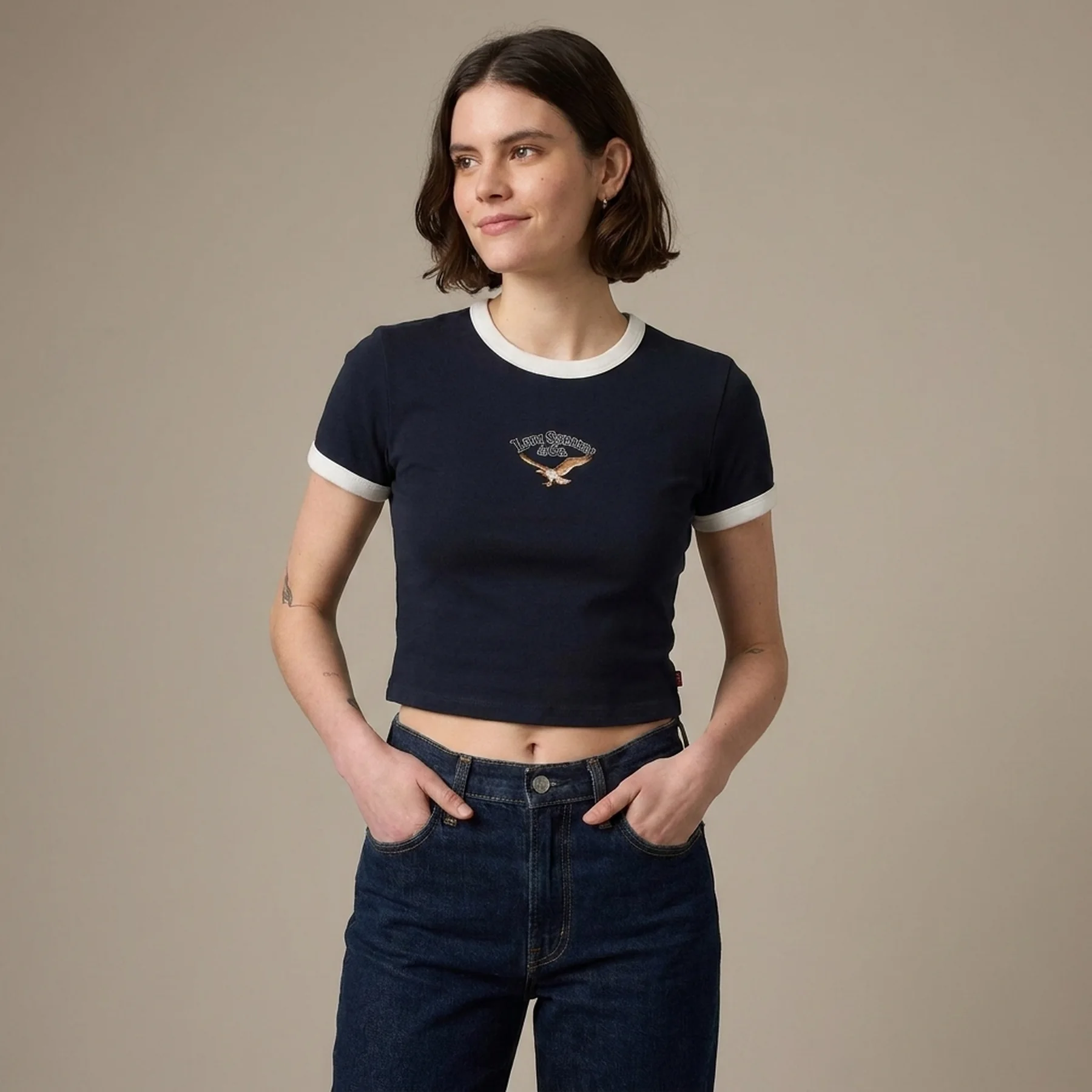 Жіноча укорочена футболка Levi's 1159857528