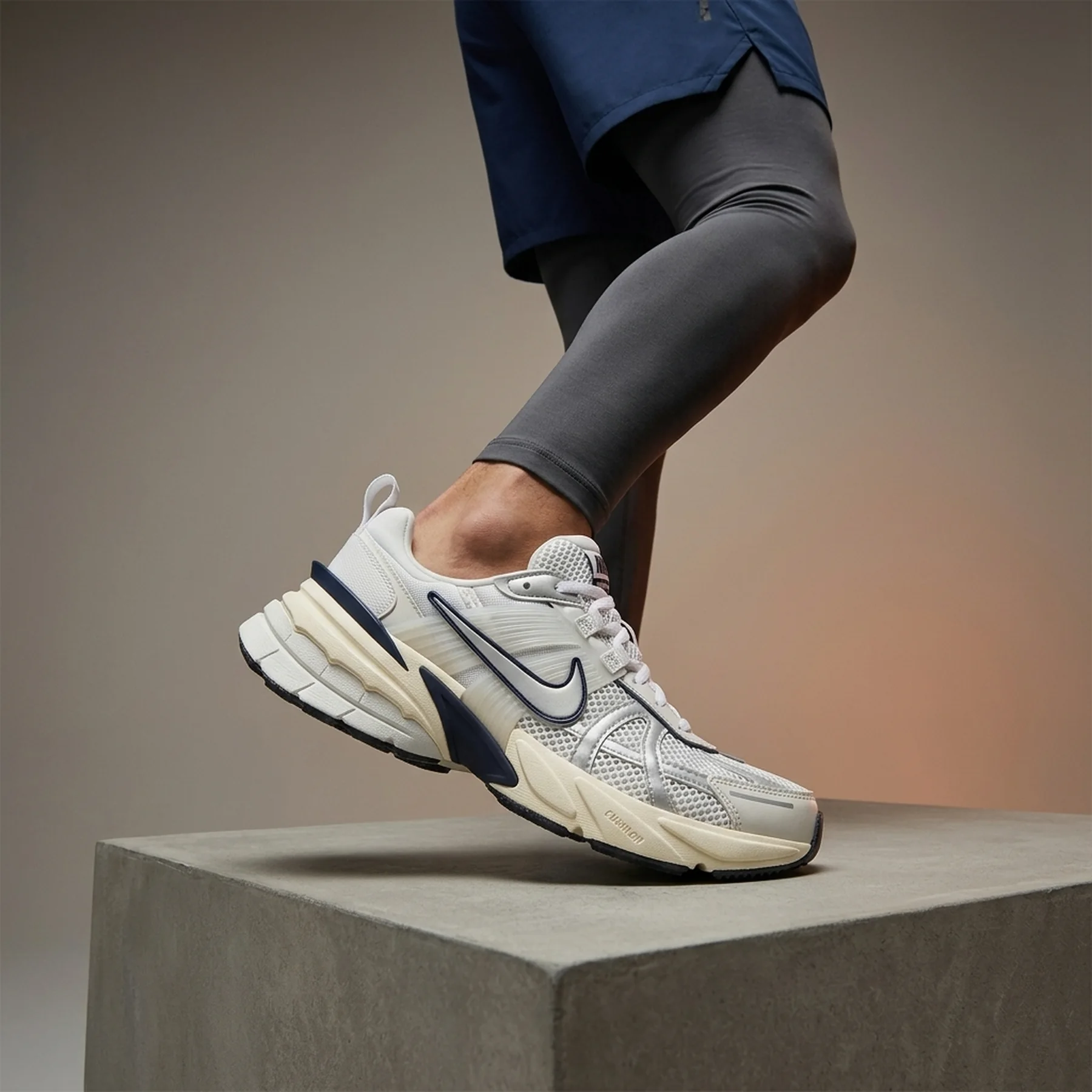 Кросівки чоловічі Nike Runtekk “Summit White Llic Silver’‘ (FD0736-102)
