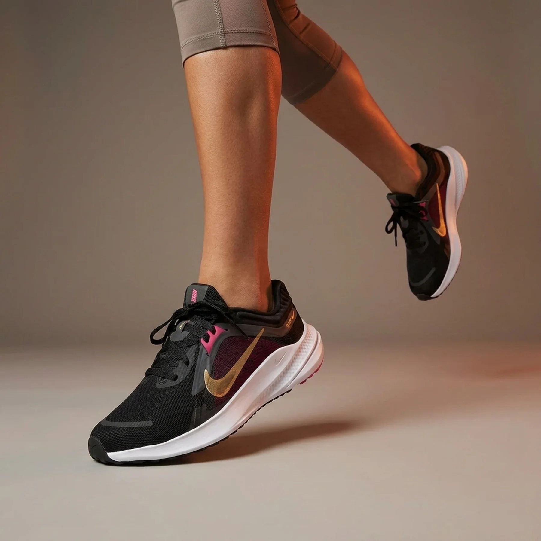 Кросівки для бігу жіночі Nike Quest 5 (DD9291-009)