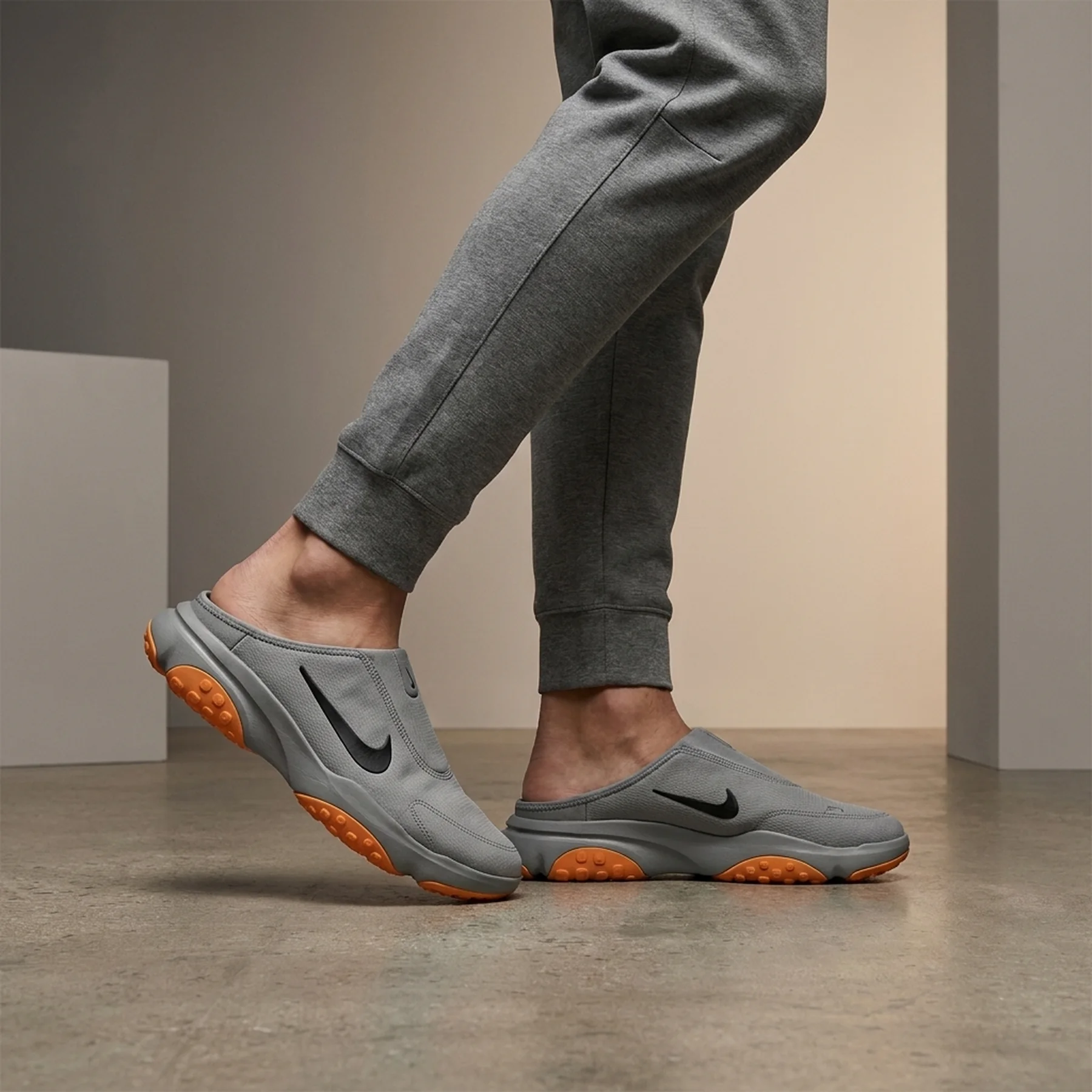 Чоловічі тапочки Men's Nike Mind 001 Mule 'Light Smoke Grey'