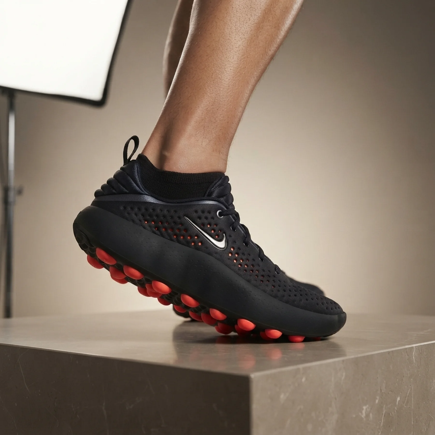 Чоловічі кросівки Men's Nike Mind 002 'Black Hyper Crimson'