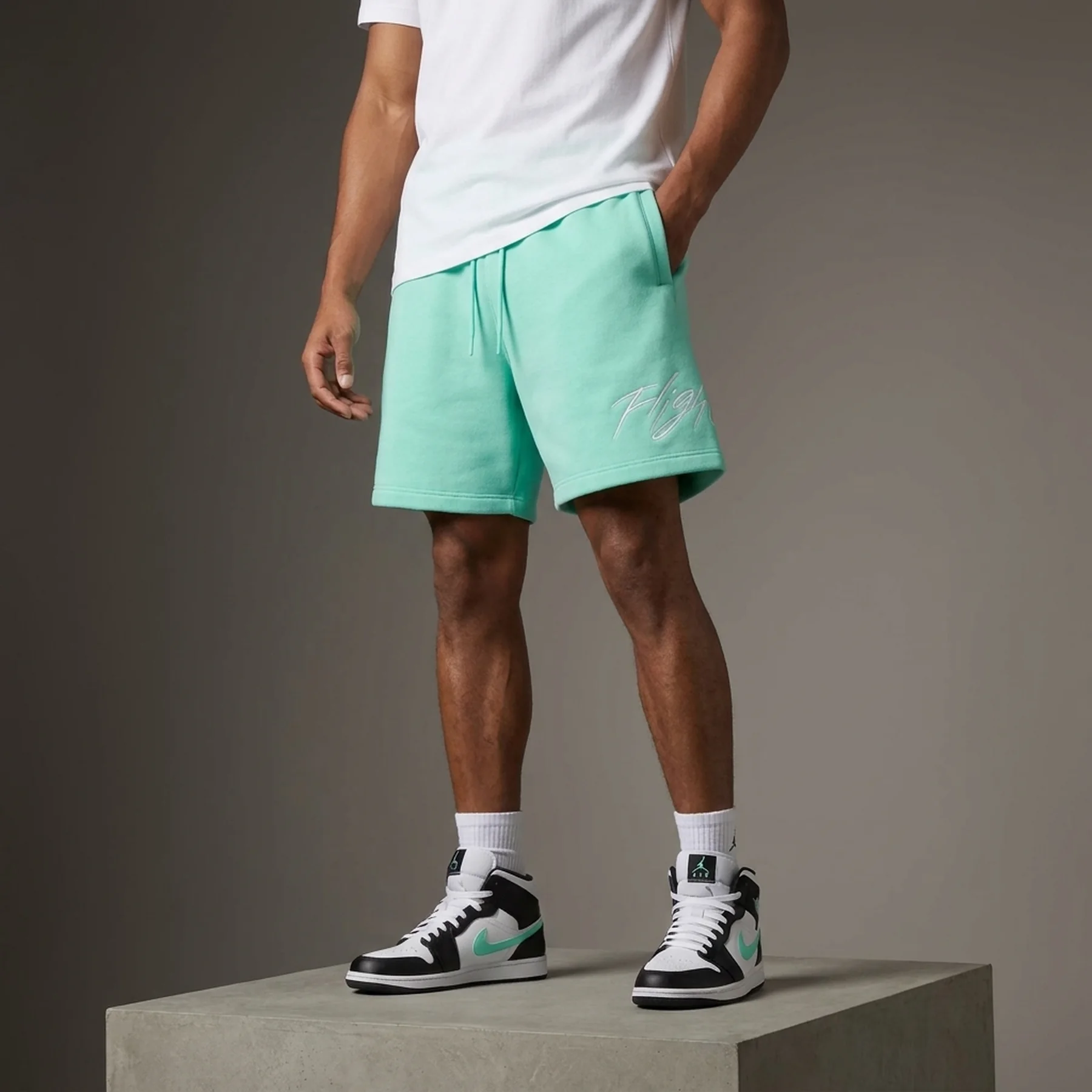 Шорти чоловічі Jordan Essentials Fleece Turquoise (FN4535-349)