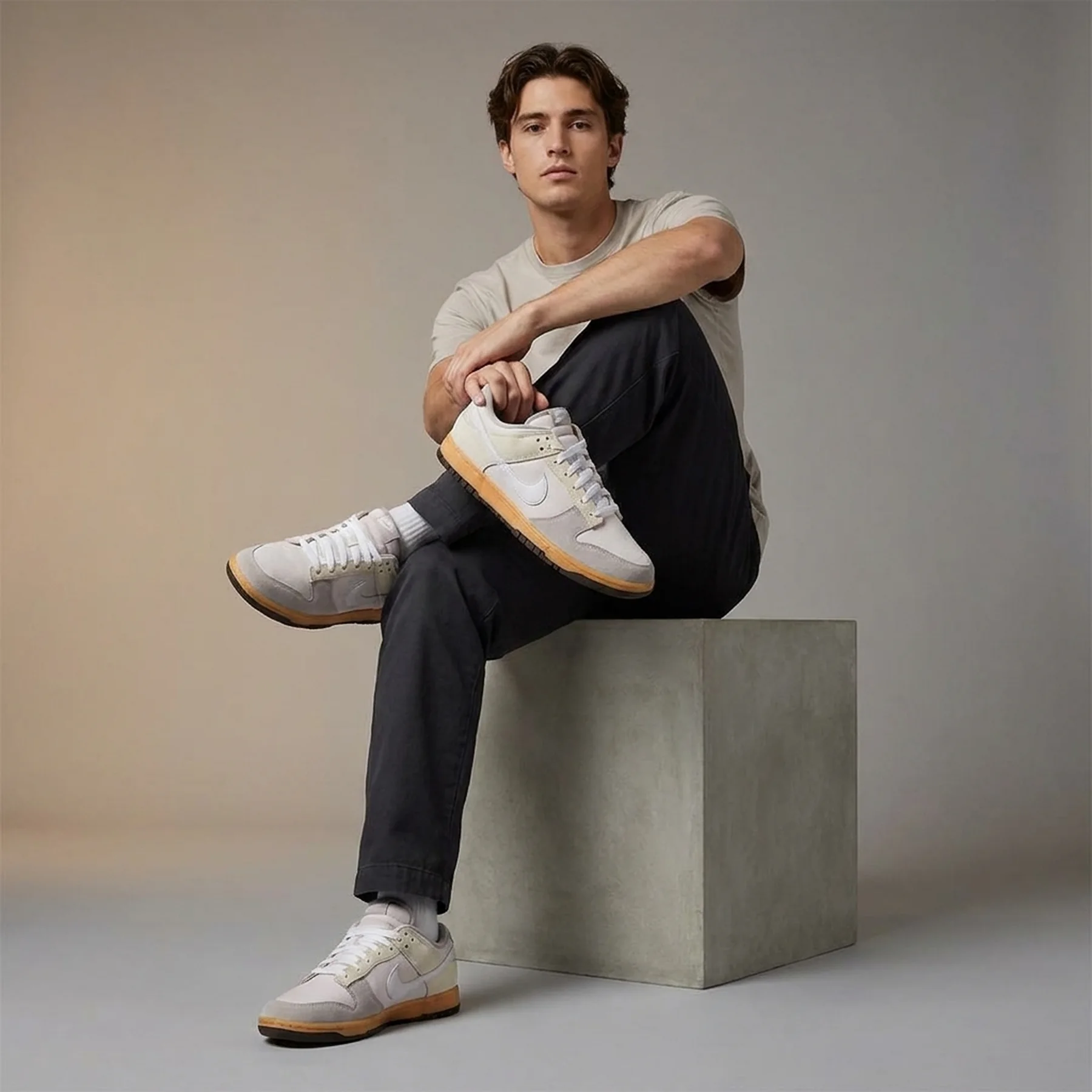 Кросівки чоловічі Nike Dunk Low Beige/Grey (HV4301-030)