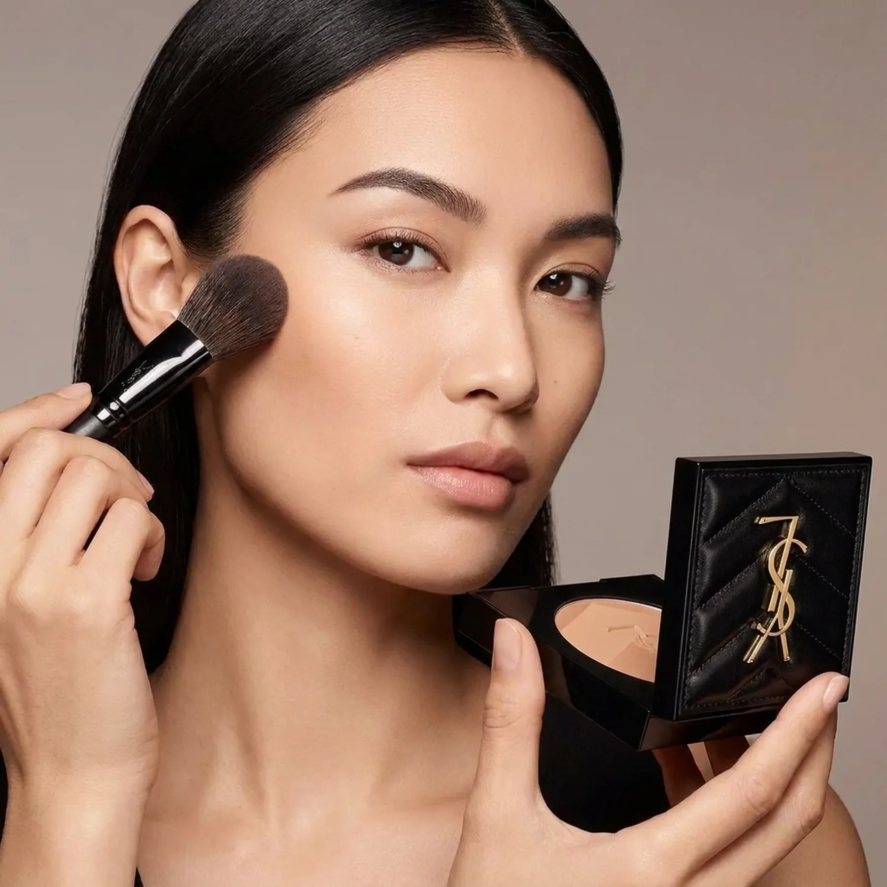 Пудра для лица Yves Saint Laurent All Hours Hyper Finish 7.5 г 02