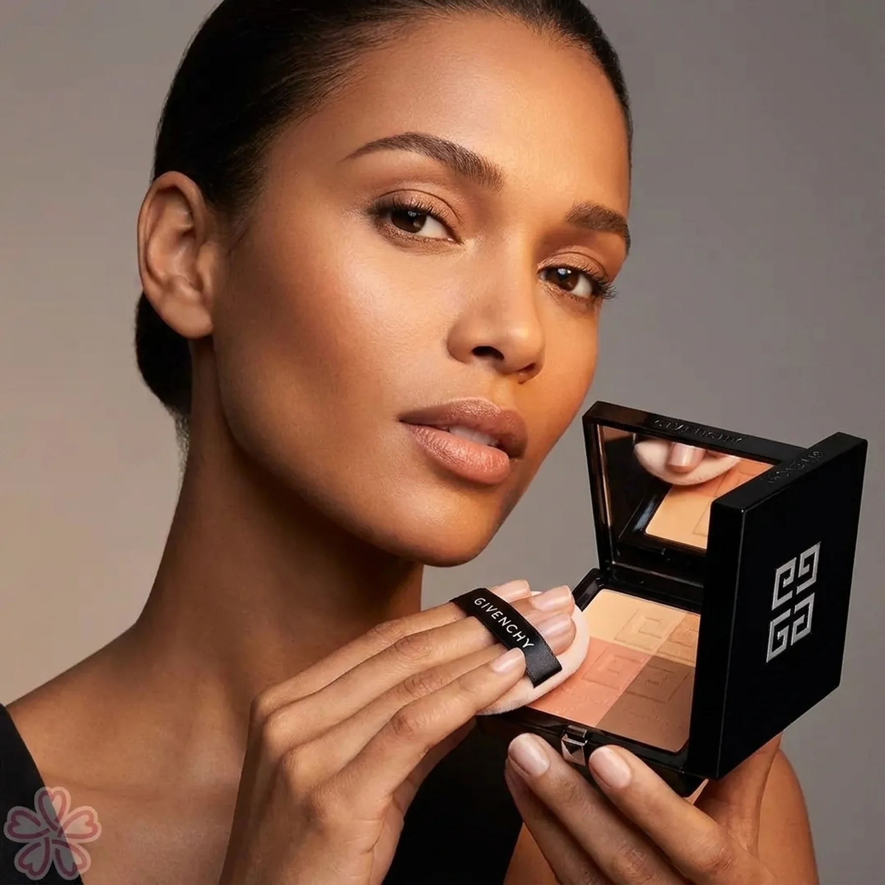 Пудра Givenchy Prisme Libre Pressed Powder New 7 г 06 Organza Ambre