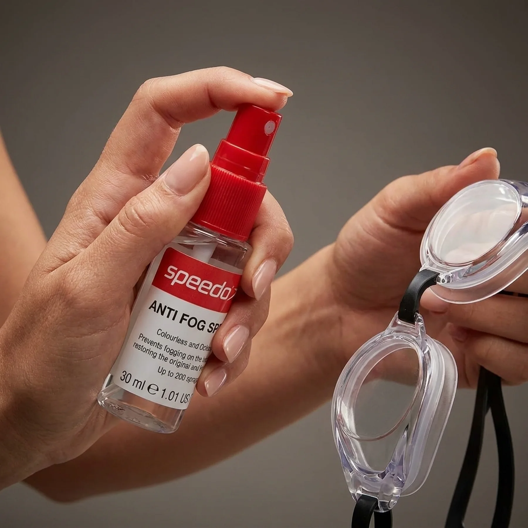 Спрей для окулярів Speedo ANTI FOG SPRAY білий 30 мл (8-00381317217)