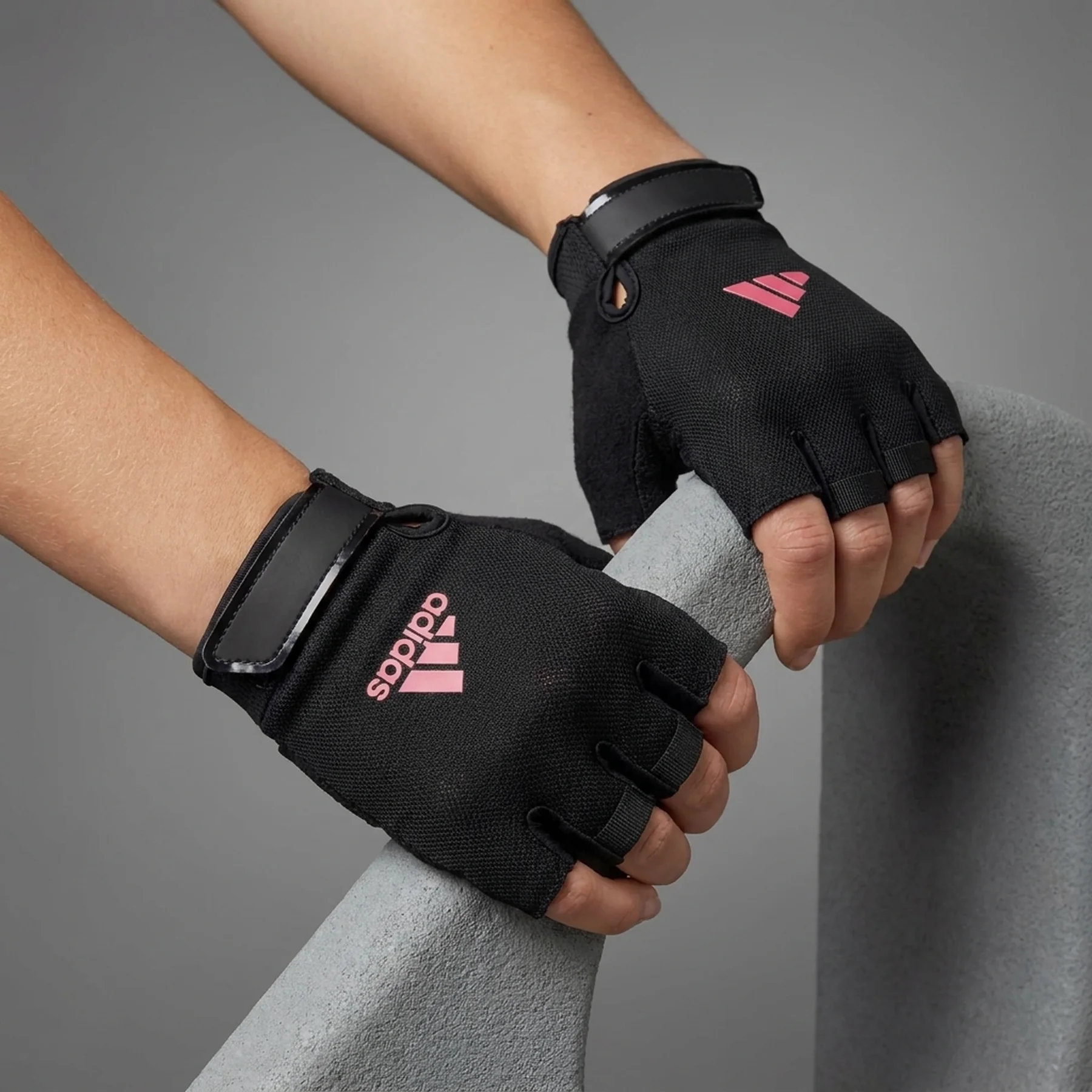 Рукавички для тренінгу Adidas Essential Training Gloves рожевий Жін XS