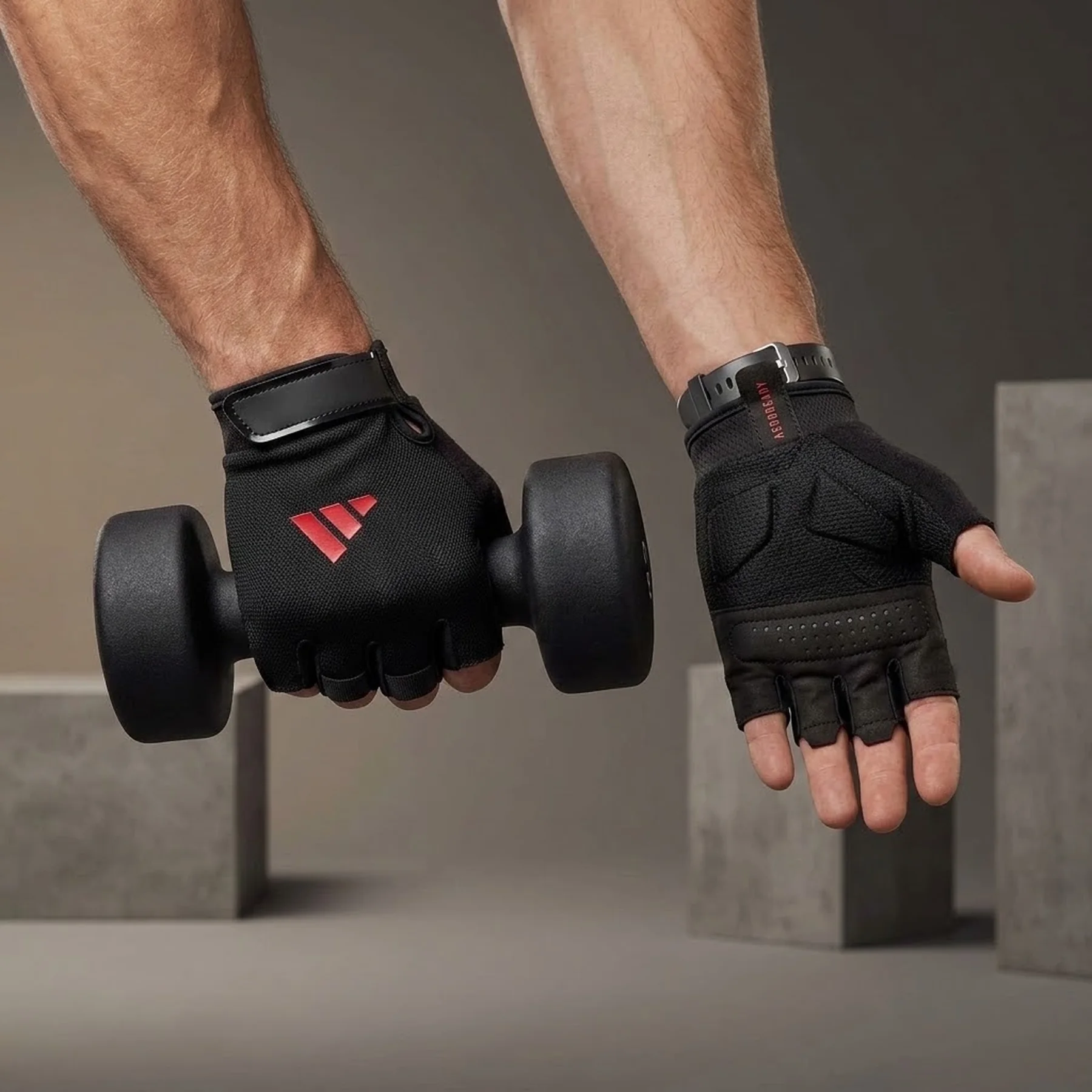 Рукавиці для тренінгу Adidas Essential Training Gloves (ADGB-15000RD)