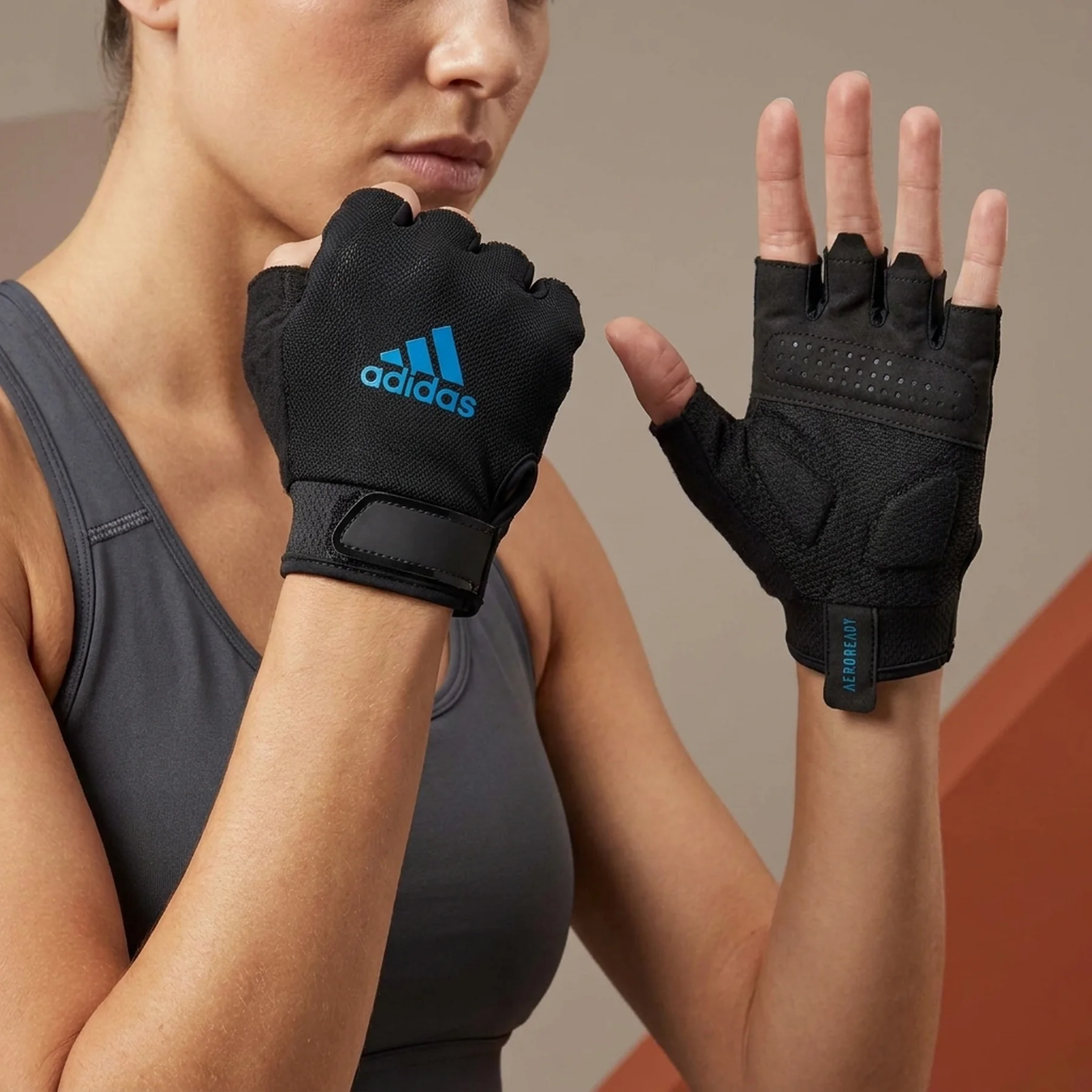 Рукавиці для тренінгу Adidas Essential Training Gloves (ADGB-15001BL)
