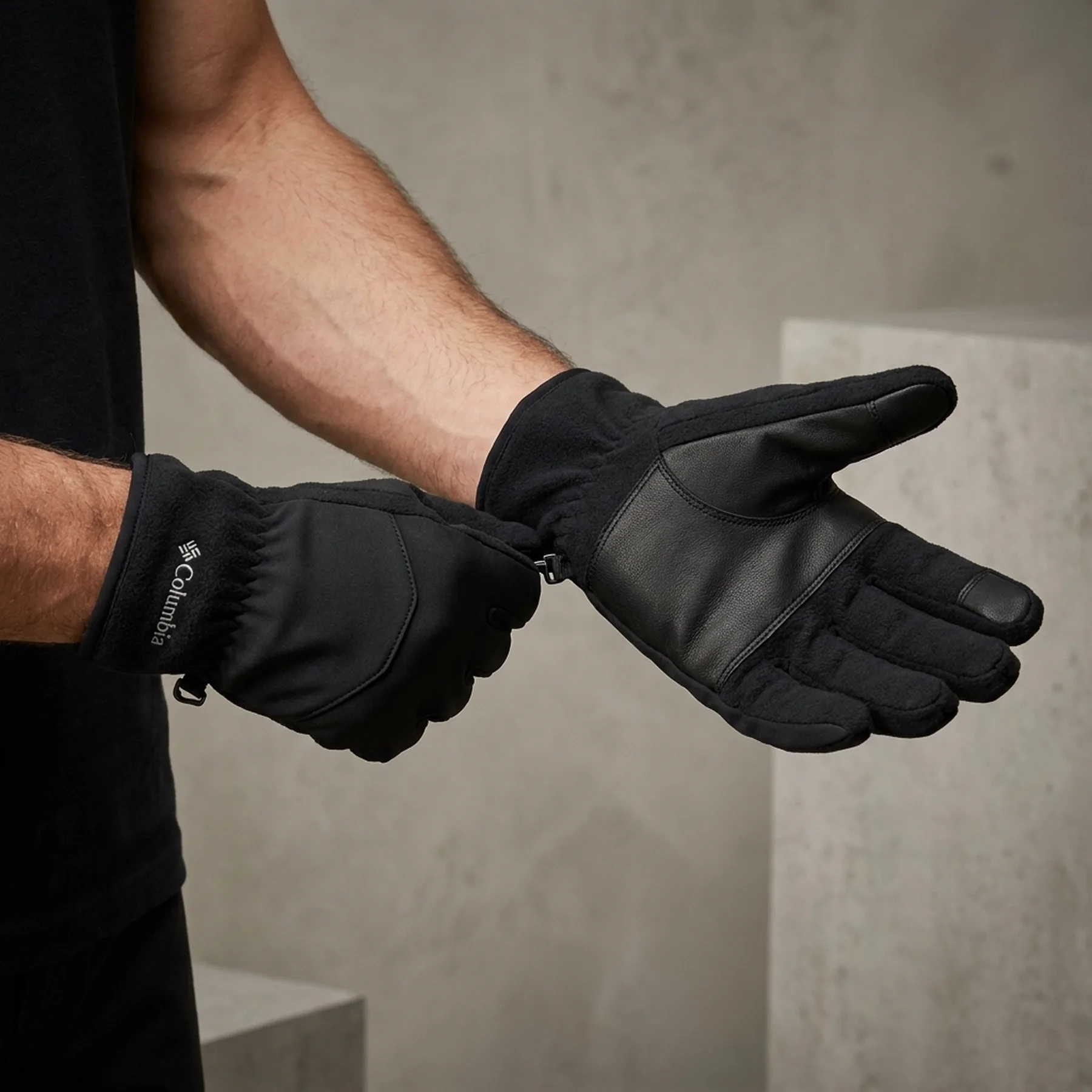 Рукавиці Men's Cloudcap™ Fleece Glove 2010421CLB-010 Columbia L (21-22) Чорний