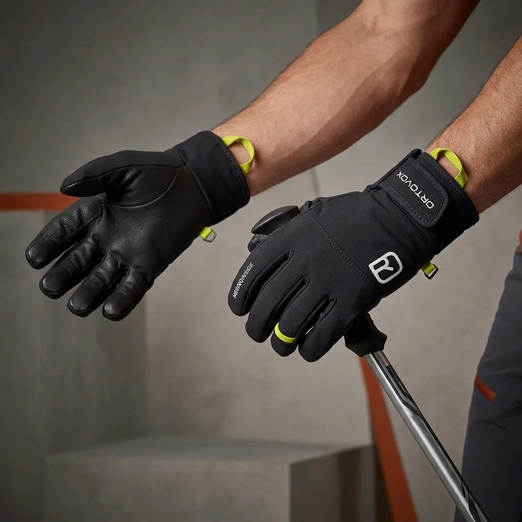 Рукавиці Ortovox Tour Light Glove Mns