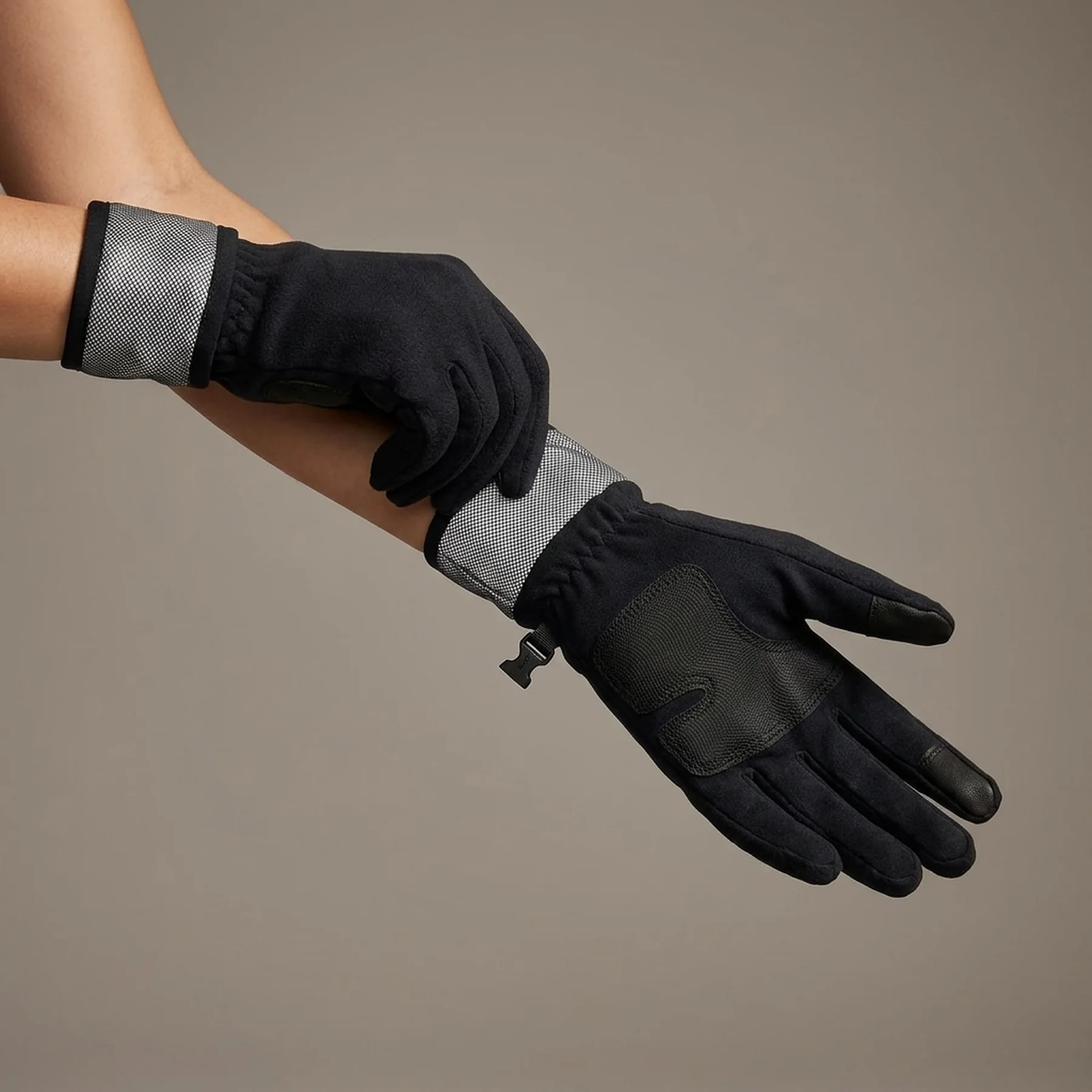 Рукавиці Women's Cloudcap™ Fleece Glove 2010431CLB-010 Columbia M (19-20) Чорний