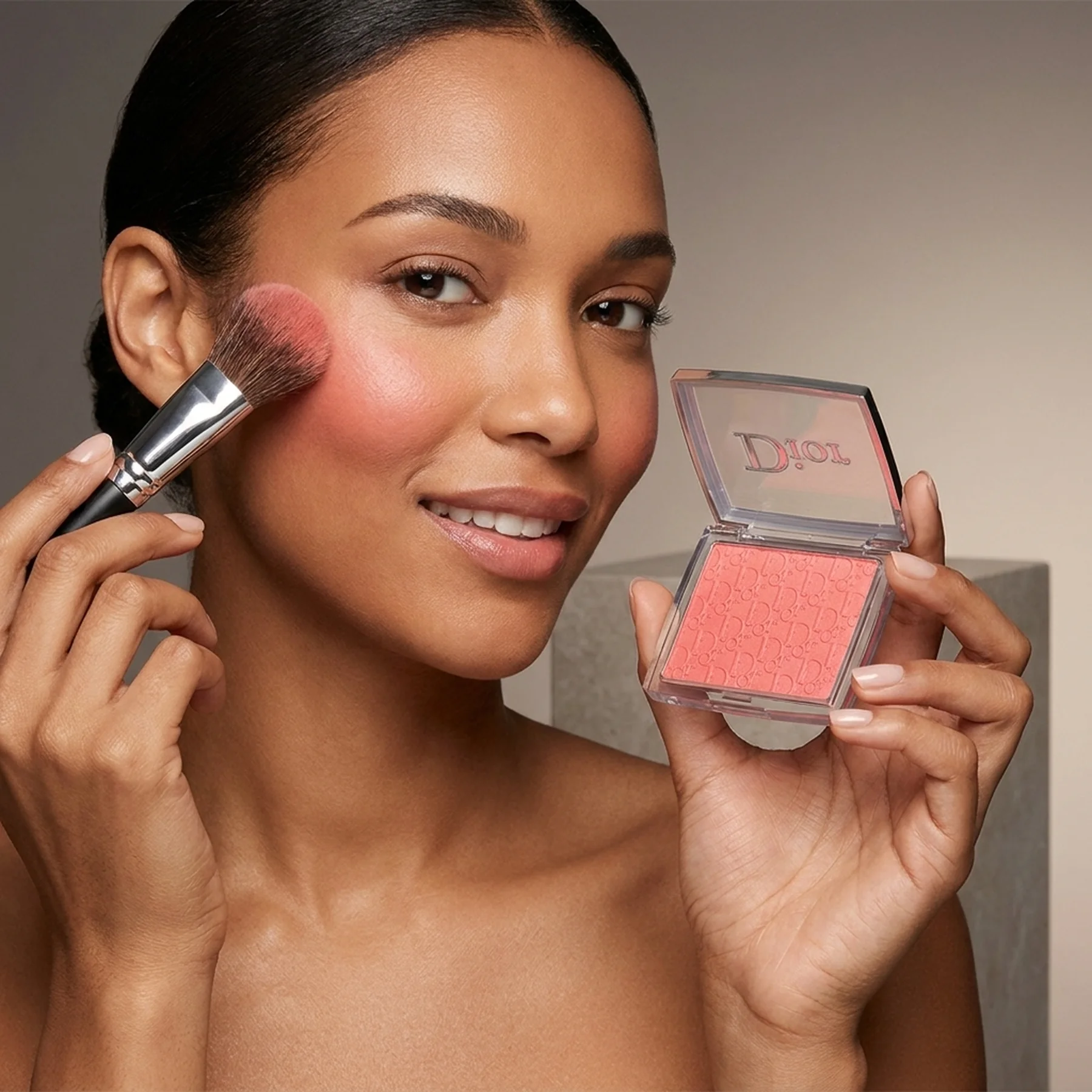 Румяна Dior Backstage Rosy Glow Blush 4.5 г 077 Candy