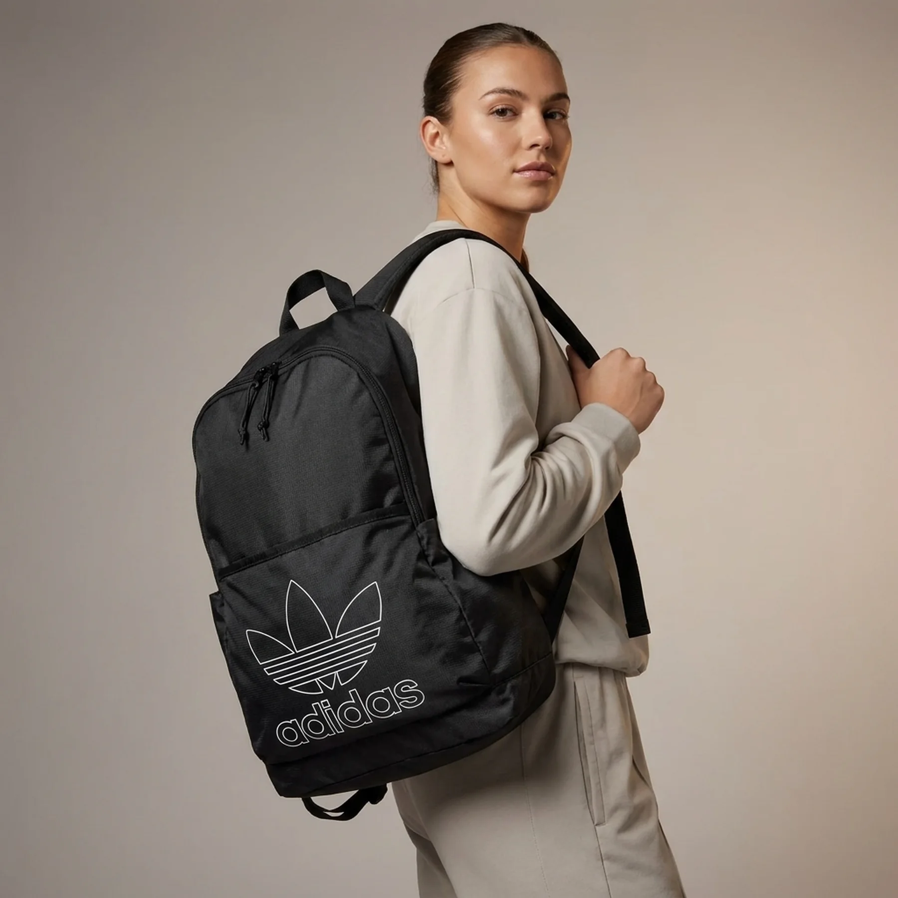 Рюкзак Adidas ADICOLOR BACKPK 20.25L чорний 15 x 27 x 43 см (IT7602)