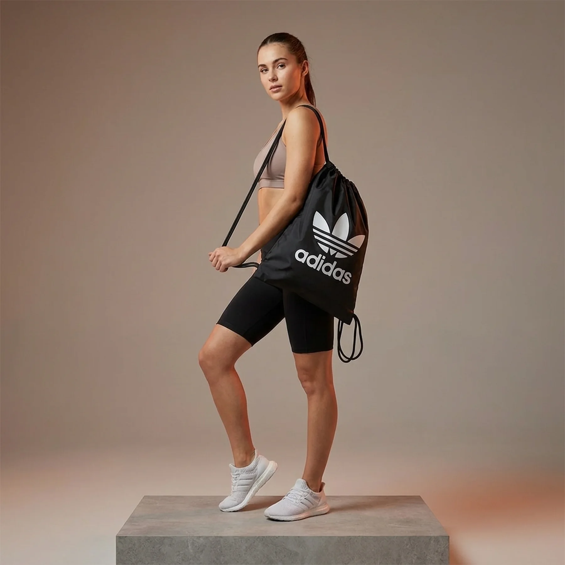 Рюкзак Adidas ADICOLOR GS 16L чорний 47,5 x 37,5 см (JX0229)