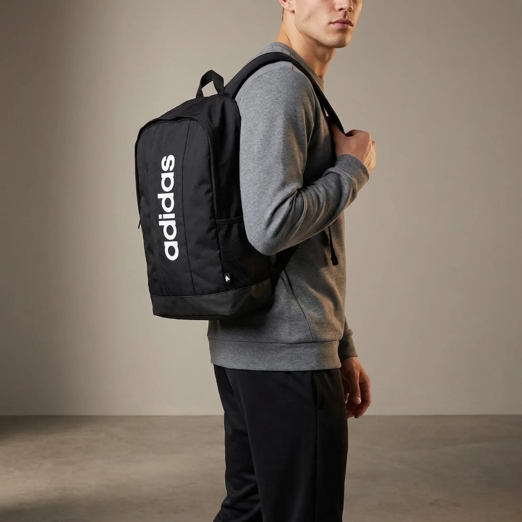 Рюкзак Adidas LINEAR BACKPACK 18,5L чорний 14 х 27,5 х 45 см (JD9556)