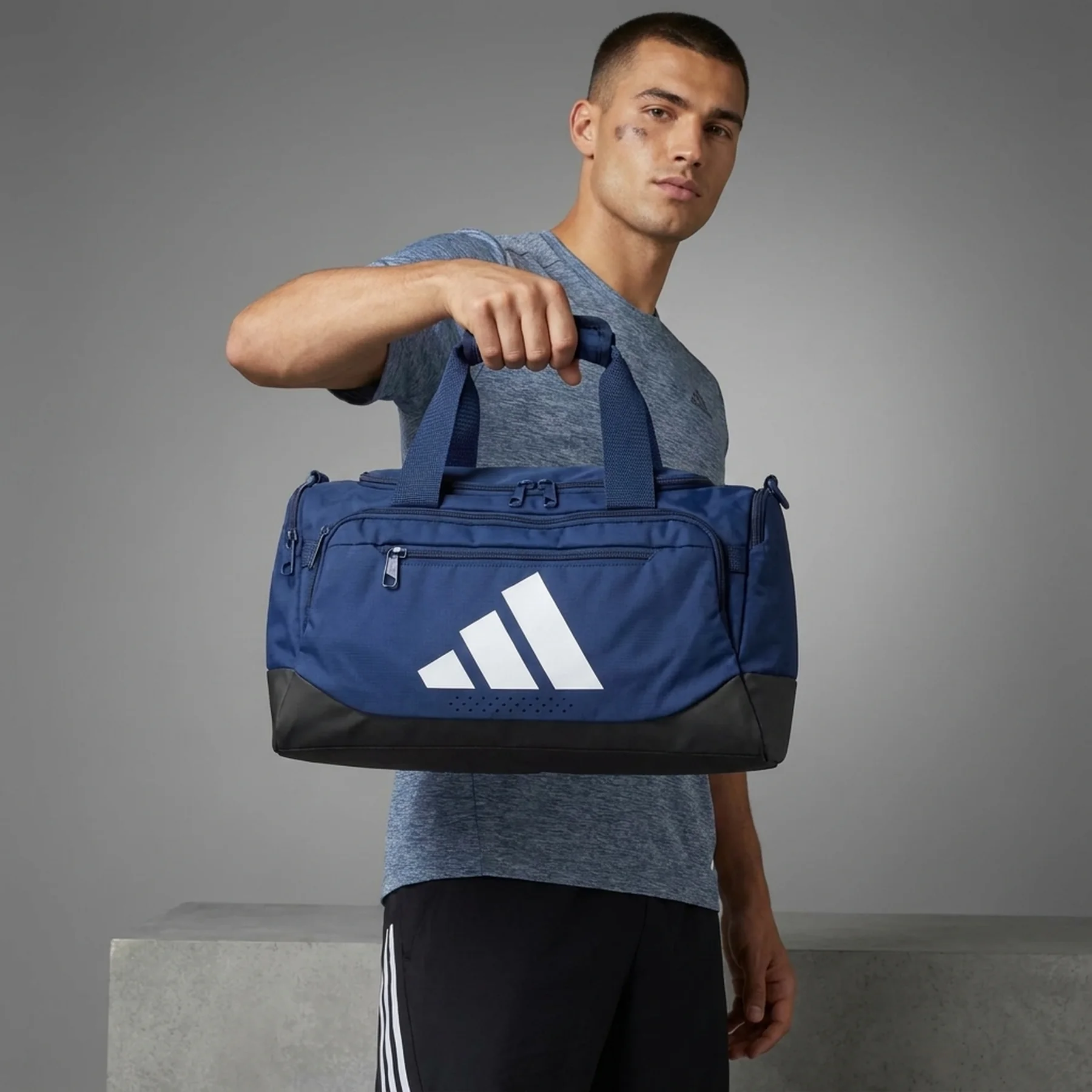 Сумка Adidas TRA DEF DUF XS 19,1L темно-синій 23 см x 40 см (KE6244)