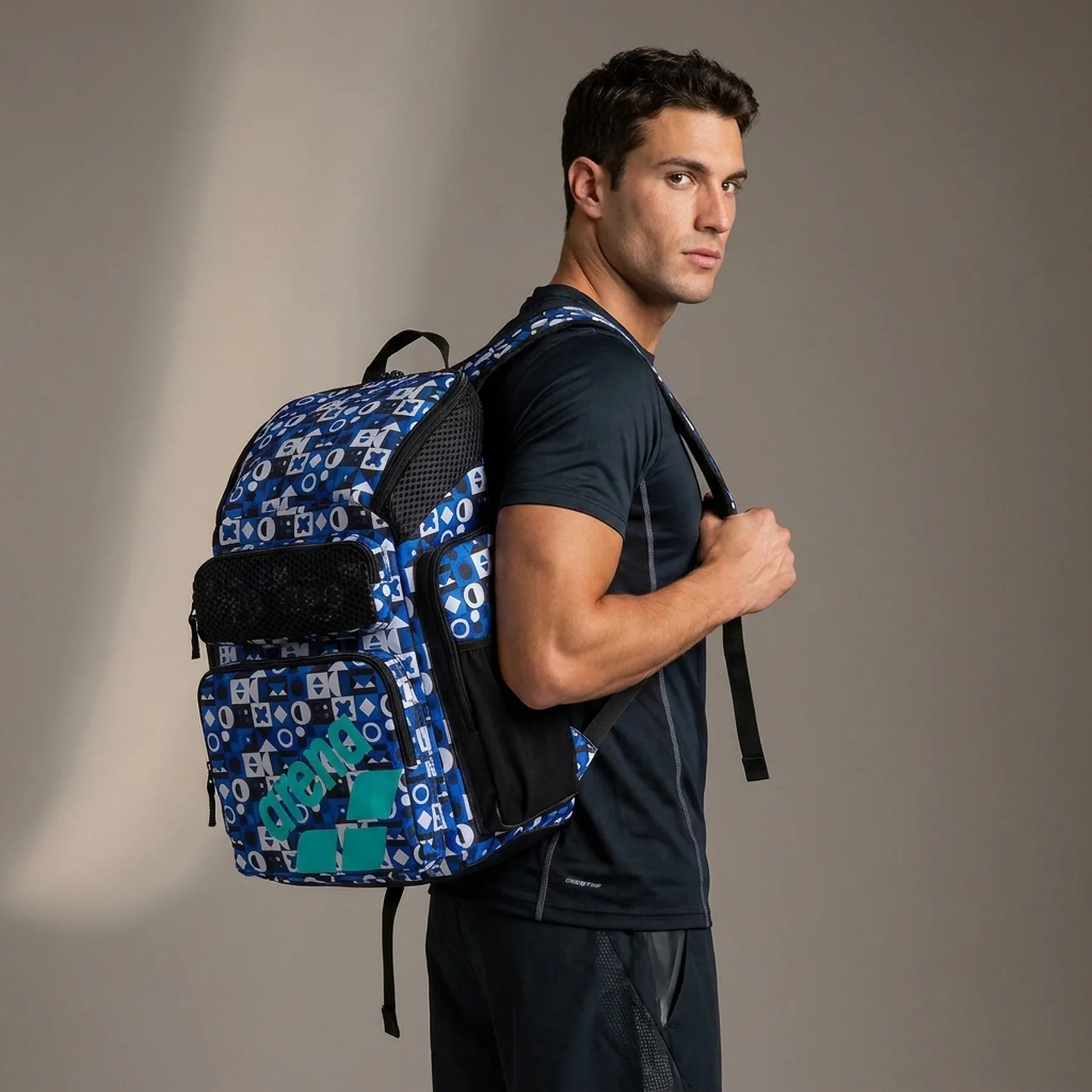 Рюкзак Arena ONE GO BACKPACK AO 45L синій, білий, чорний 50 х 40 х 25 см (010232-103)