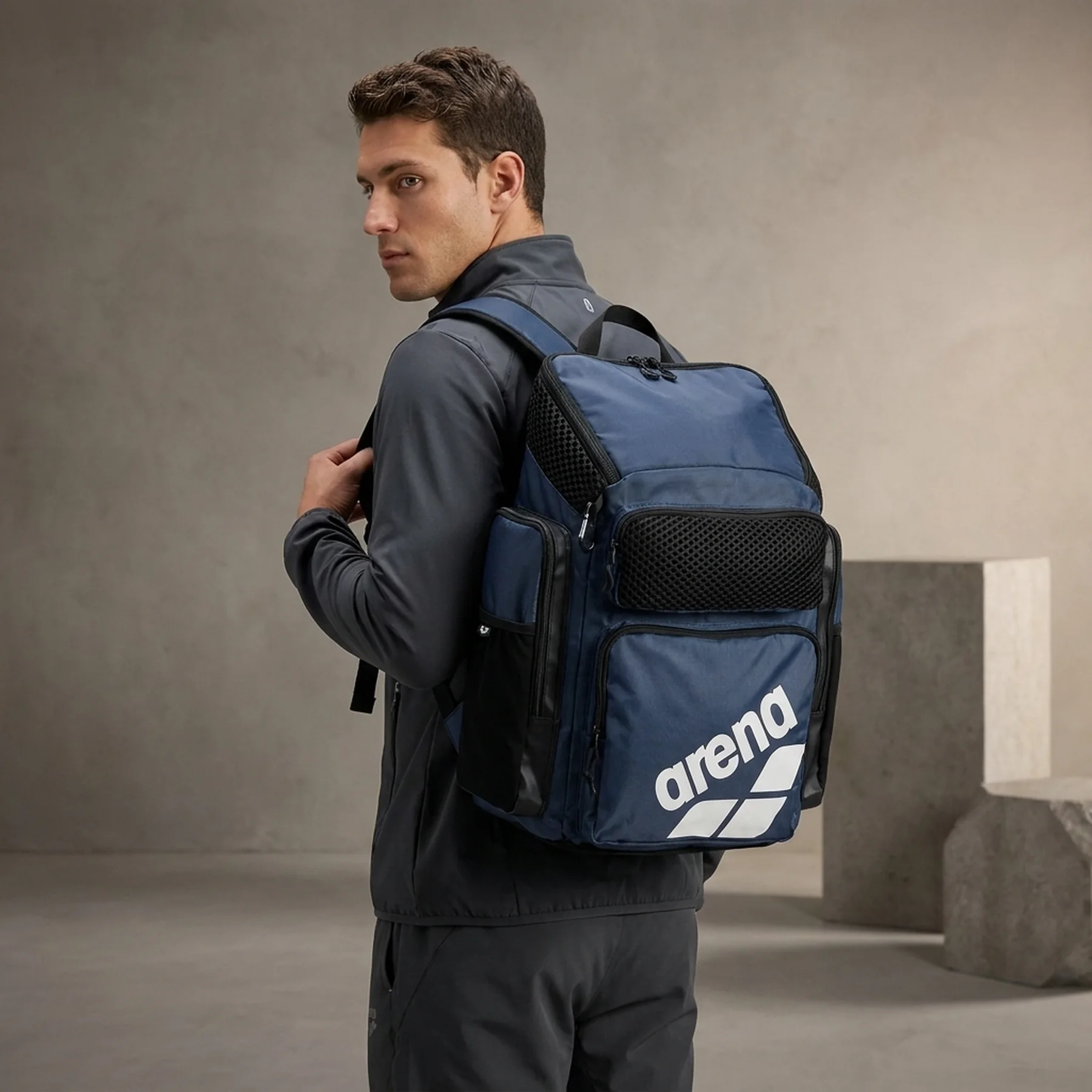 Рюкзак Arena ONE GO BACKPACK 45L темно-синій 50 х 40 х 25 см (010231-400)
