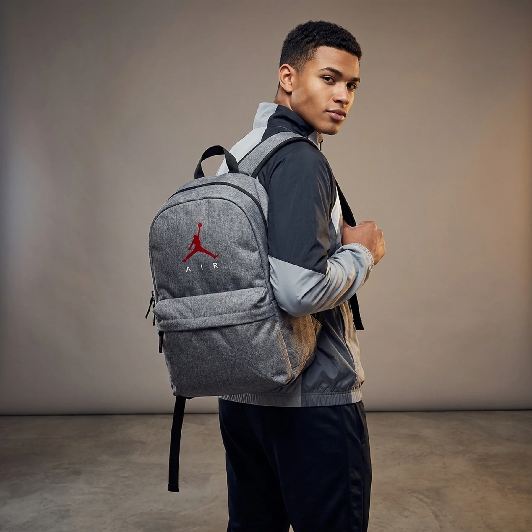 Рюкзак Jordan Air School Backpack With (9B0503-GEH)