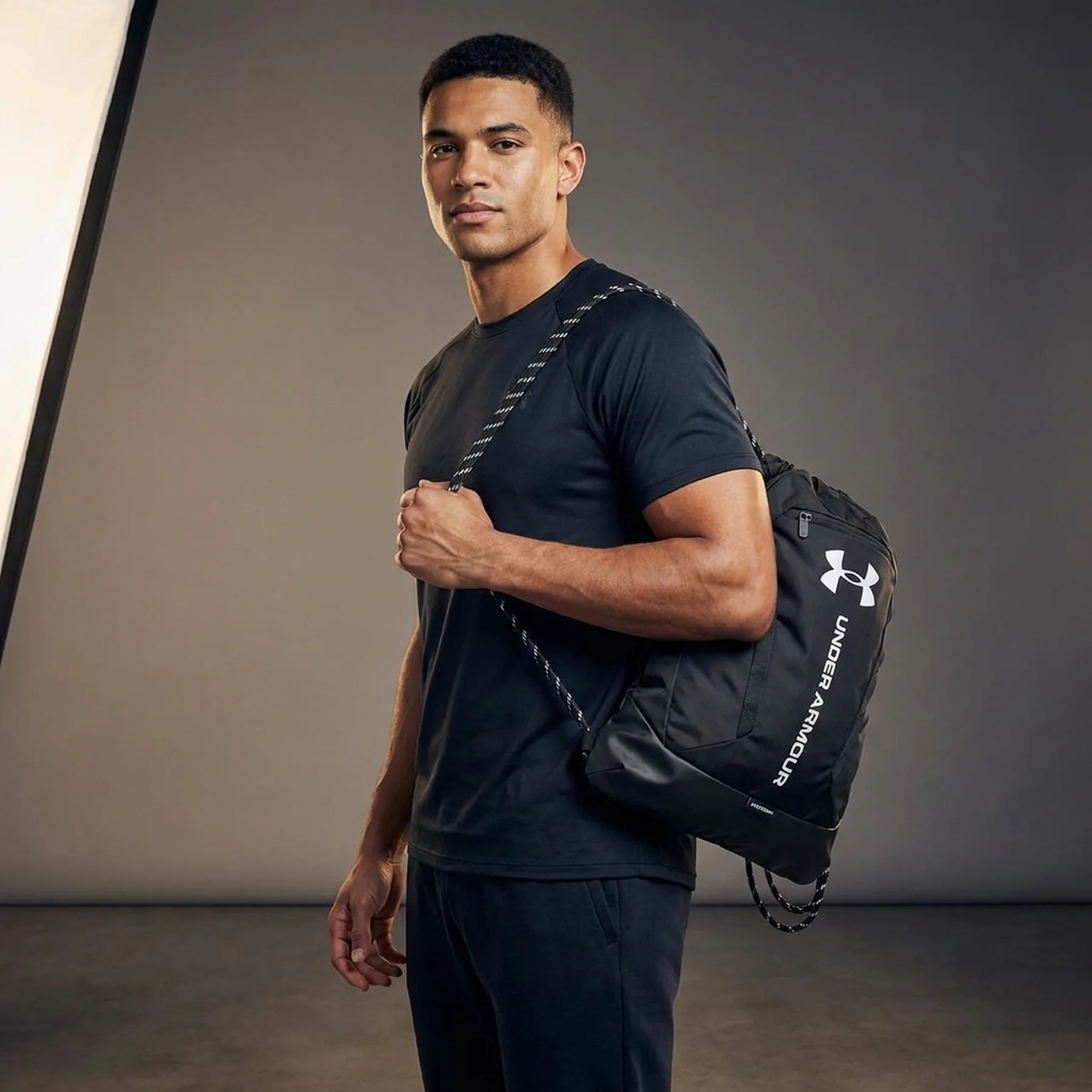 Рюкзак Under Armour Hustle Sackpack Black (6000519-001)
