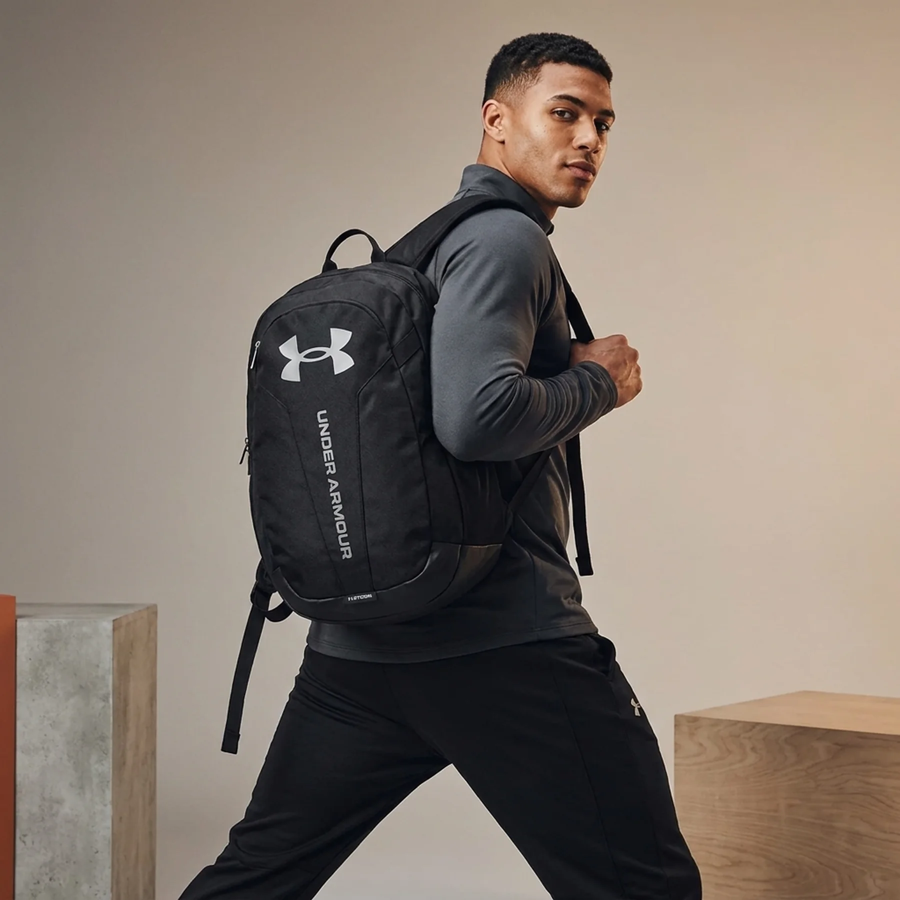 Рюкзак Under Armour Ua Hustle Lite Backpack (1364180-001)