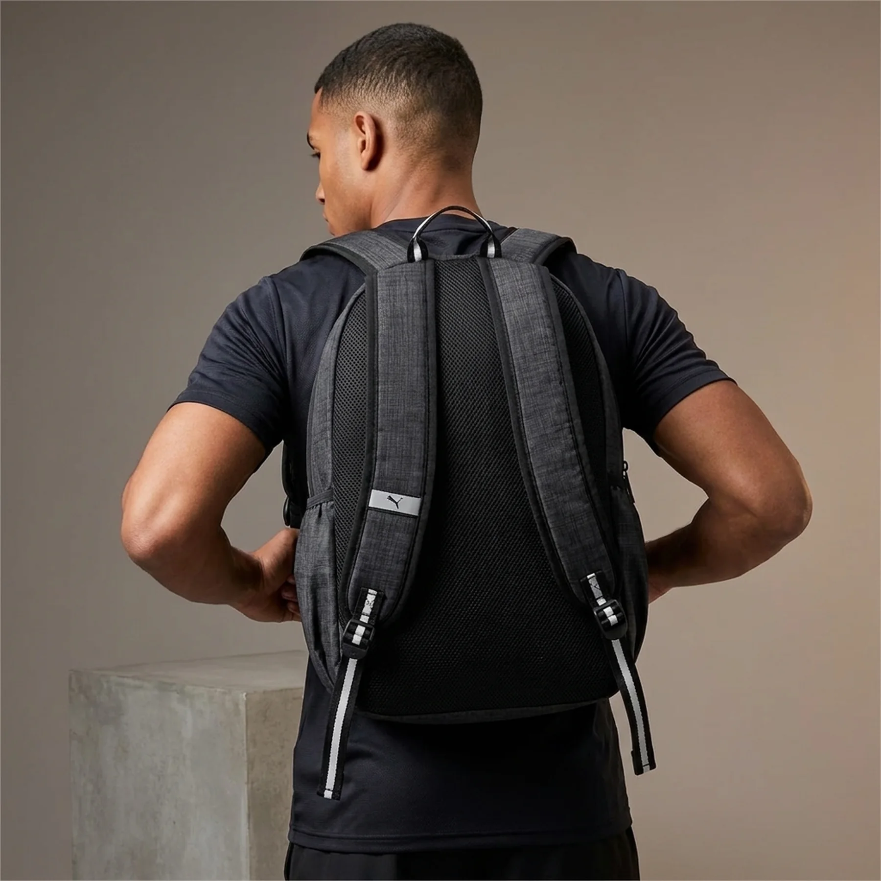 Рюкзак Unisex PUMA Squad Backpack 09071601 Puma Темно-сірий
