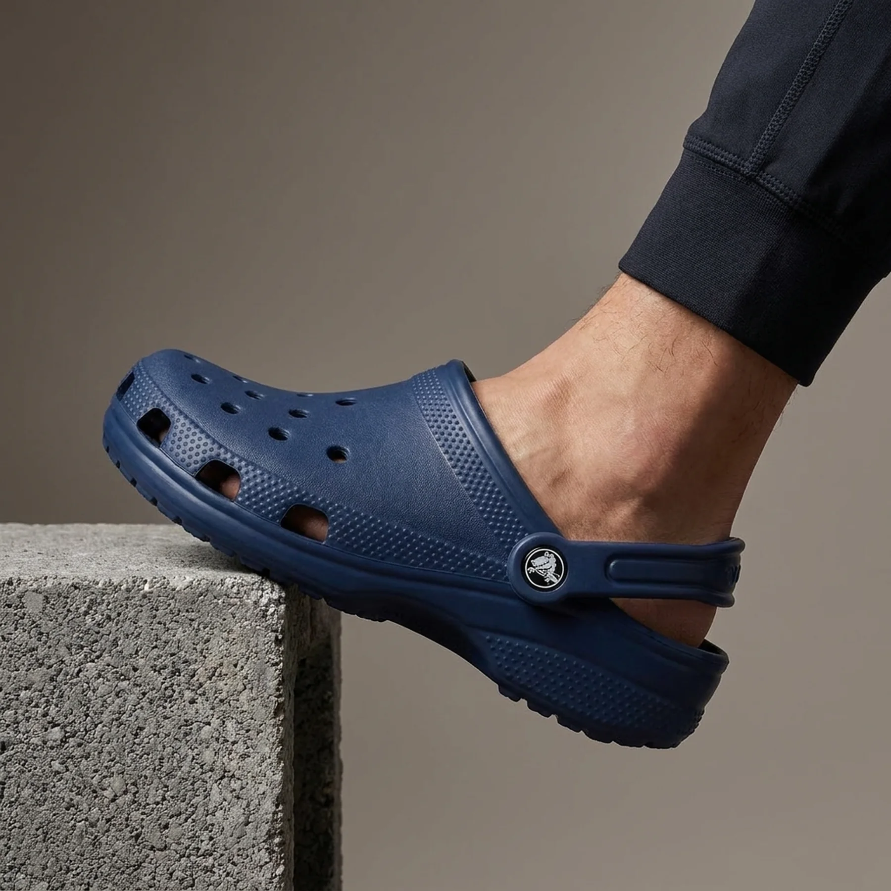 Сабо CLASSIC 10001-410-NAVY CROCS M10/W12(43-44) Темно-синій