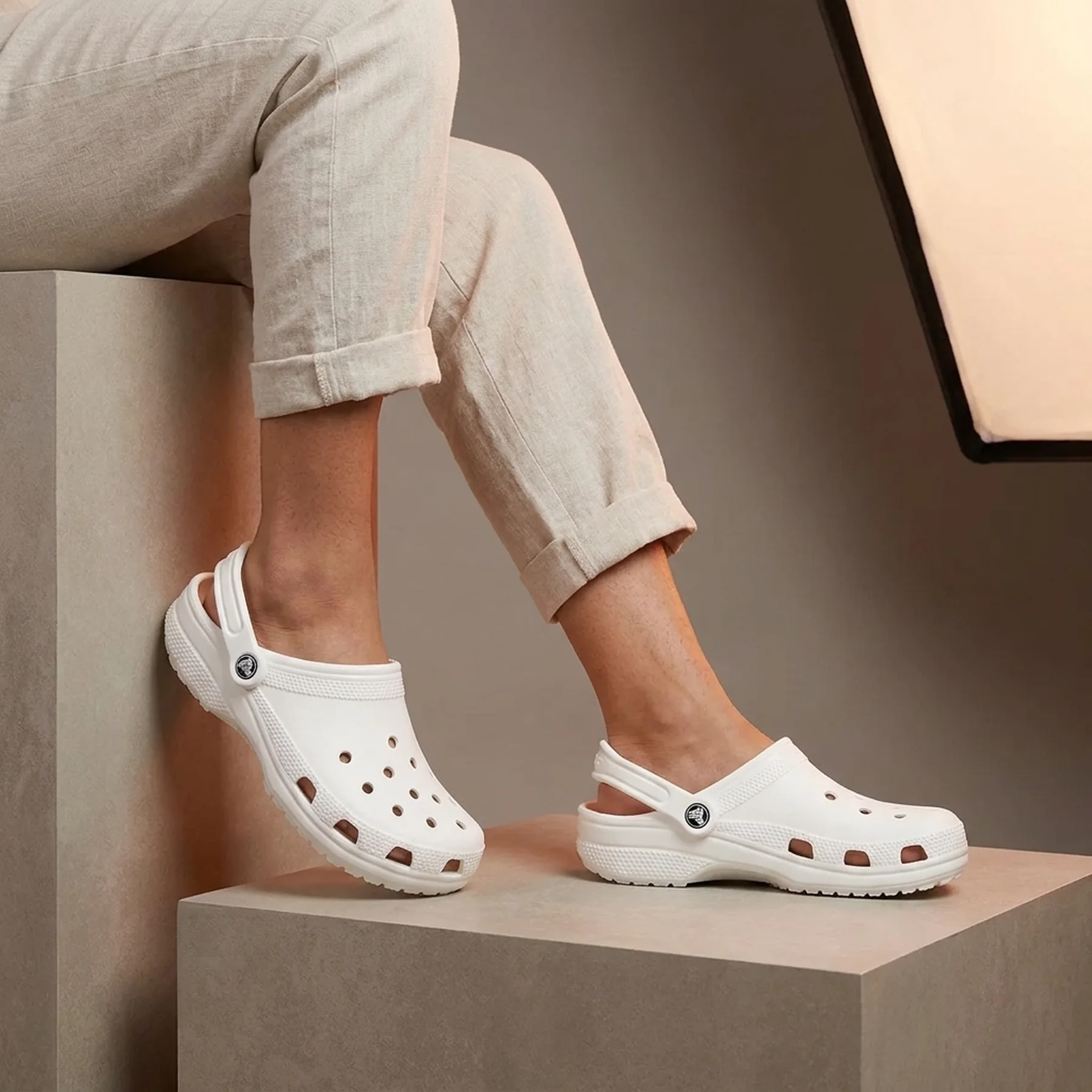 Сабо UNI Classic OrZ 10001-100-White CROCS M4/W6 (36-37) Білий