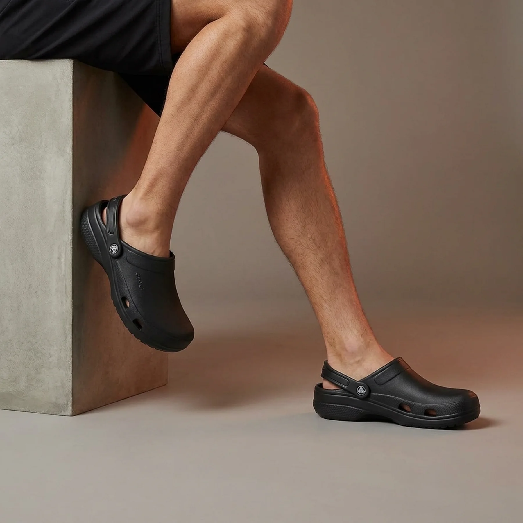Сабо UNI InMotion Clog PrM 209964-001-Black CROCS M10/W12(43-44) Чорний