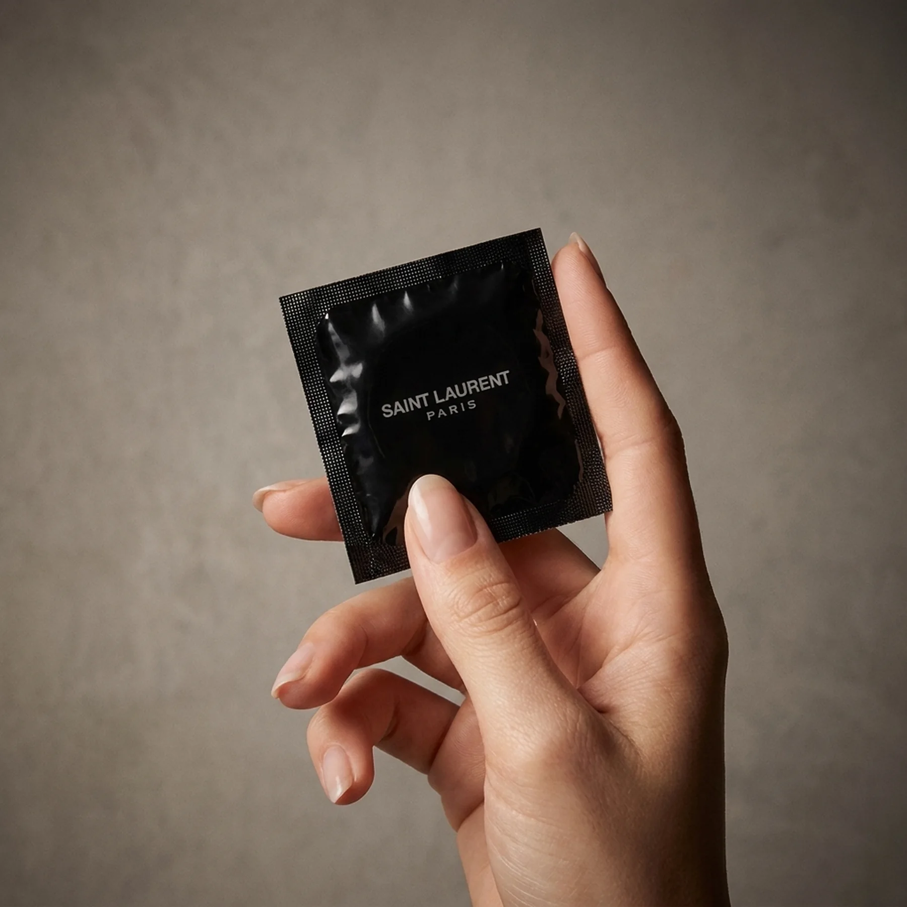 Аксесуар Saint Laurent Condom Black