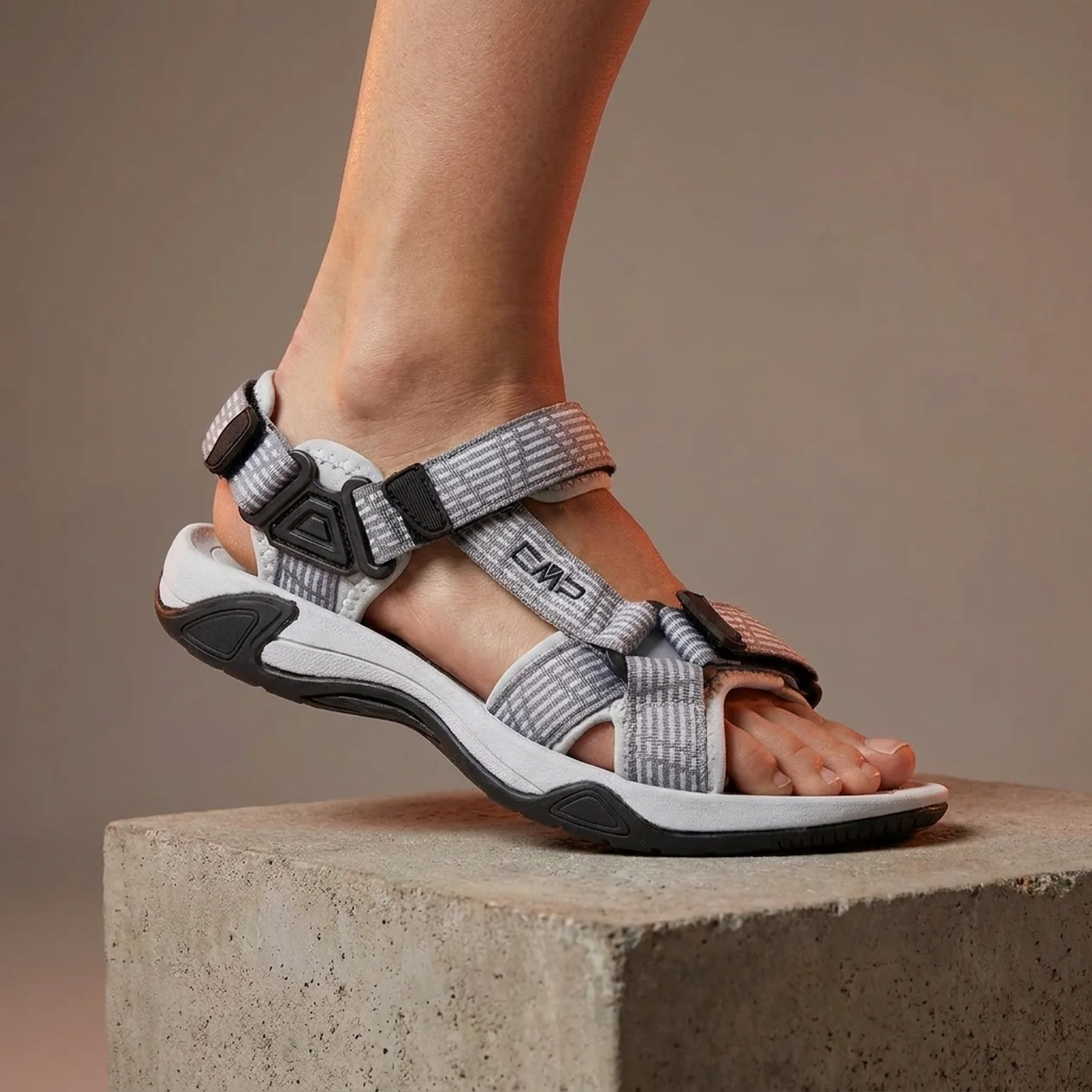 Сандалі HAMAL WMN HIKING SANDAL 38Q9956-14TC CMP 36 Білий