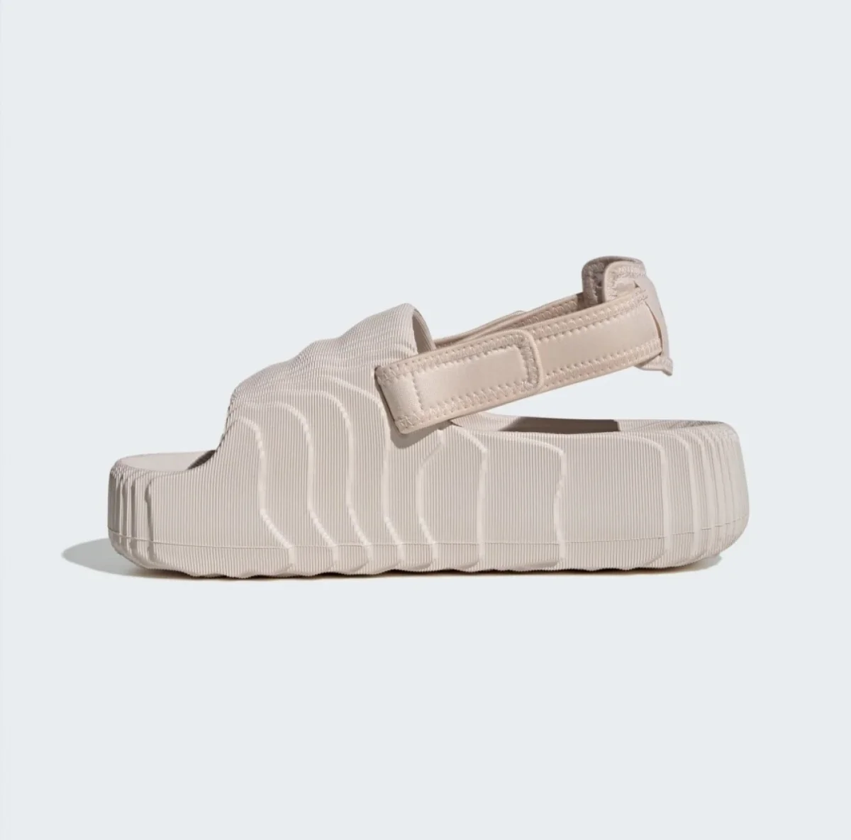 Сандалі жіночі Adidas Adilette 22 Xlg W (IE5651)