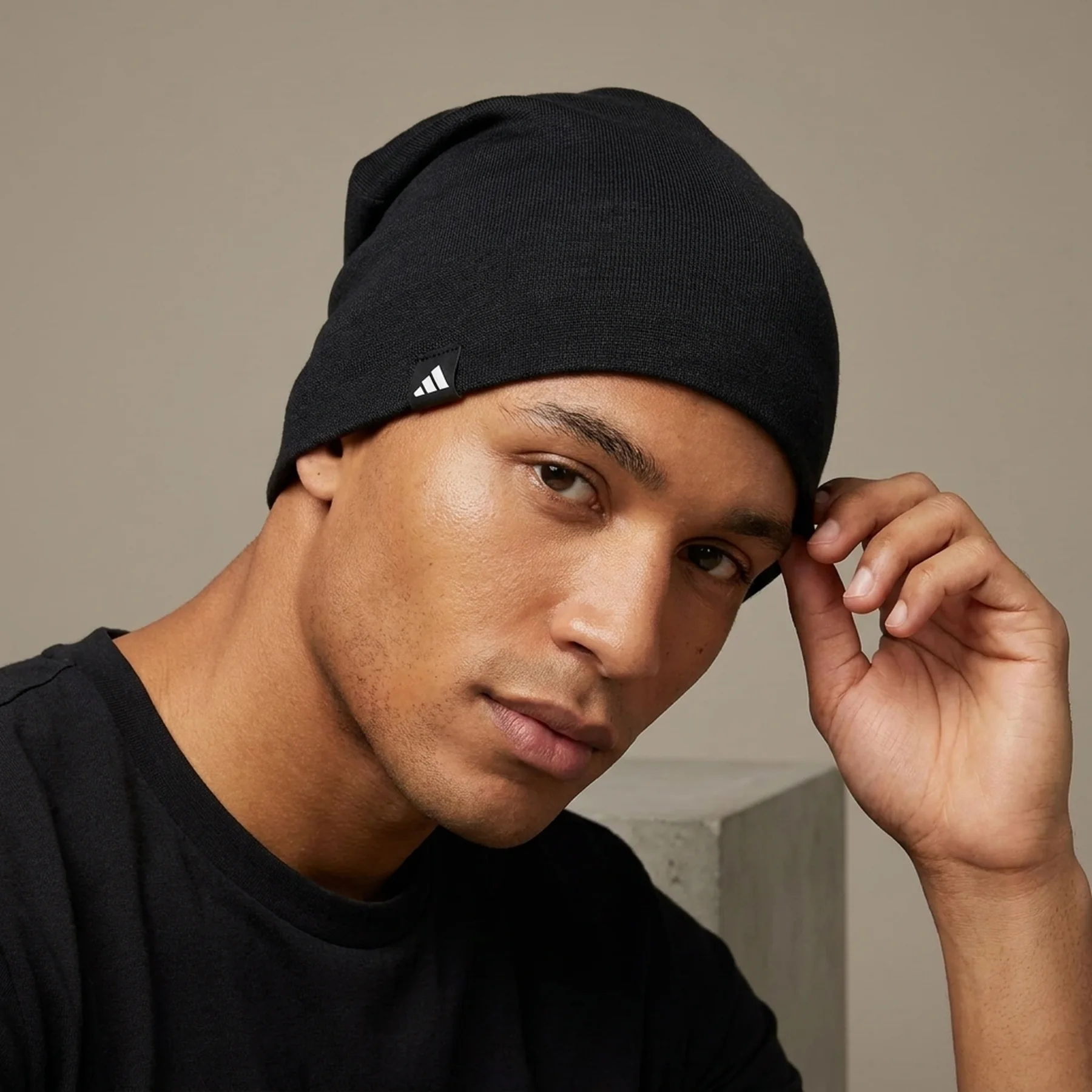 Шапка Adidas Lightweight Long Beanie (JV5389)