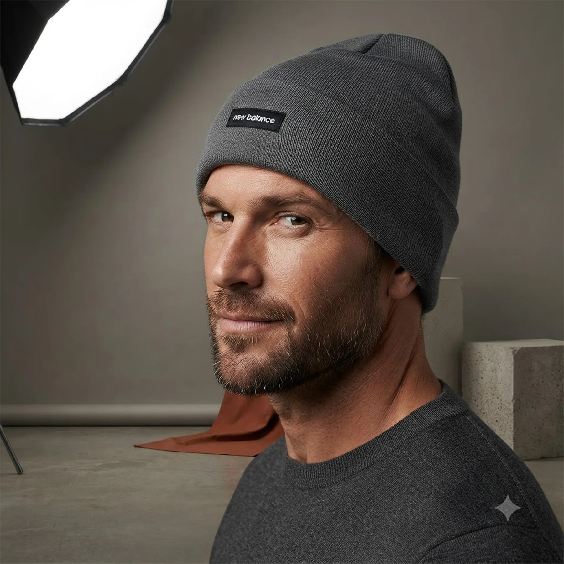 Шапка Linear Knit LAH33005SLA New Balance Темно-сірий