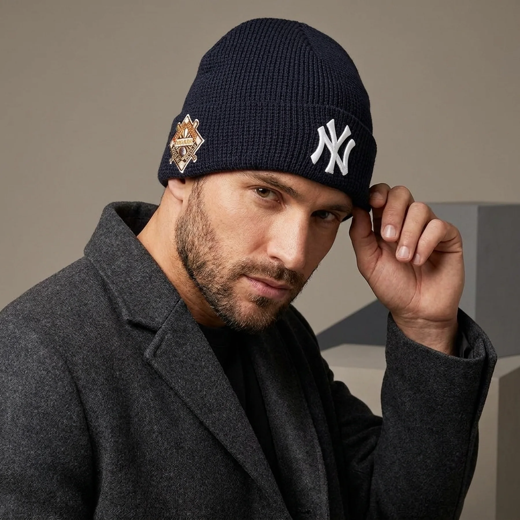 Шапка New Era SHORT BEANIE NYY