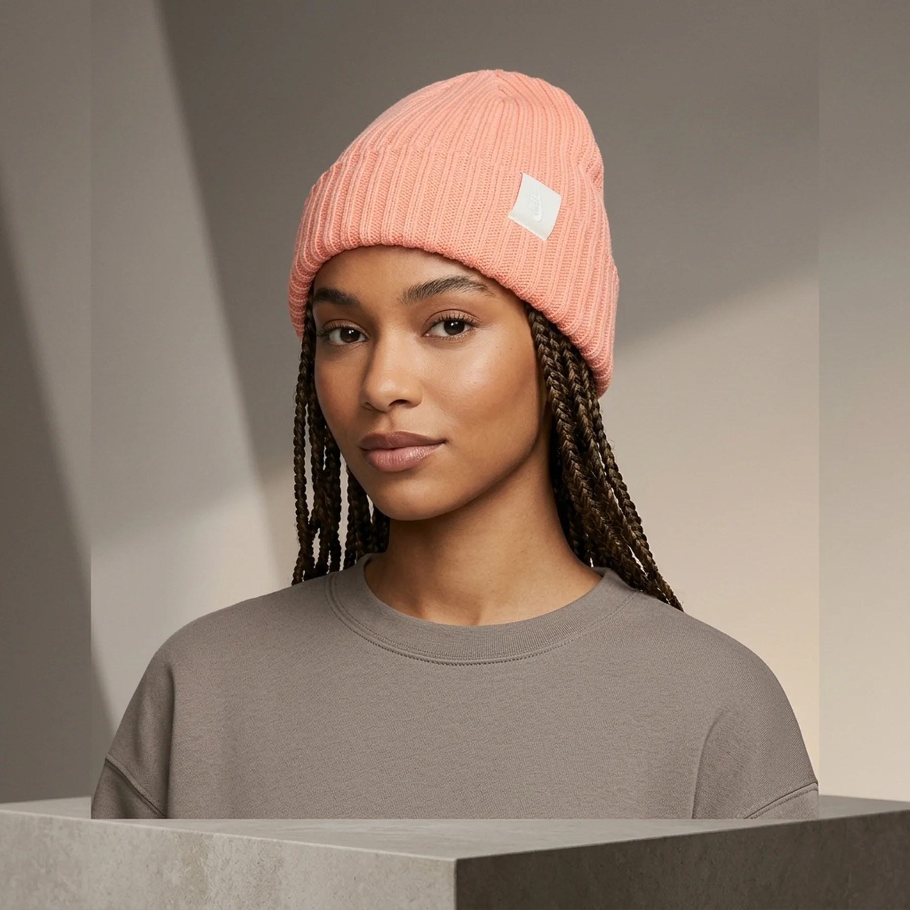 Шапка Nike U NIKELAB NSW BEANIE ESSENTIAL
