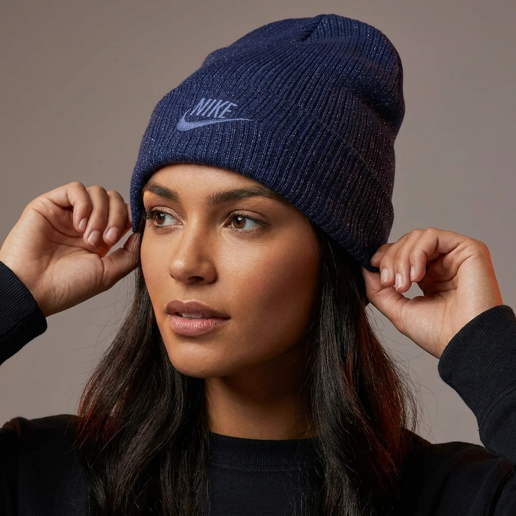 U NK PEAK BEANIE SC METALLIC L