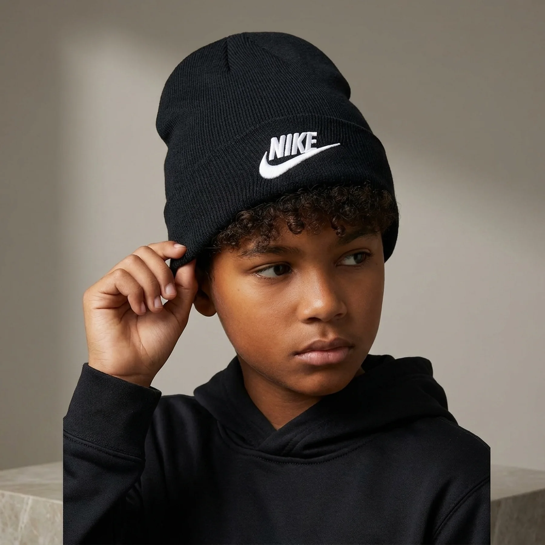 Шапка Nike Peak Futura Beanie HF5498-010