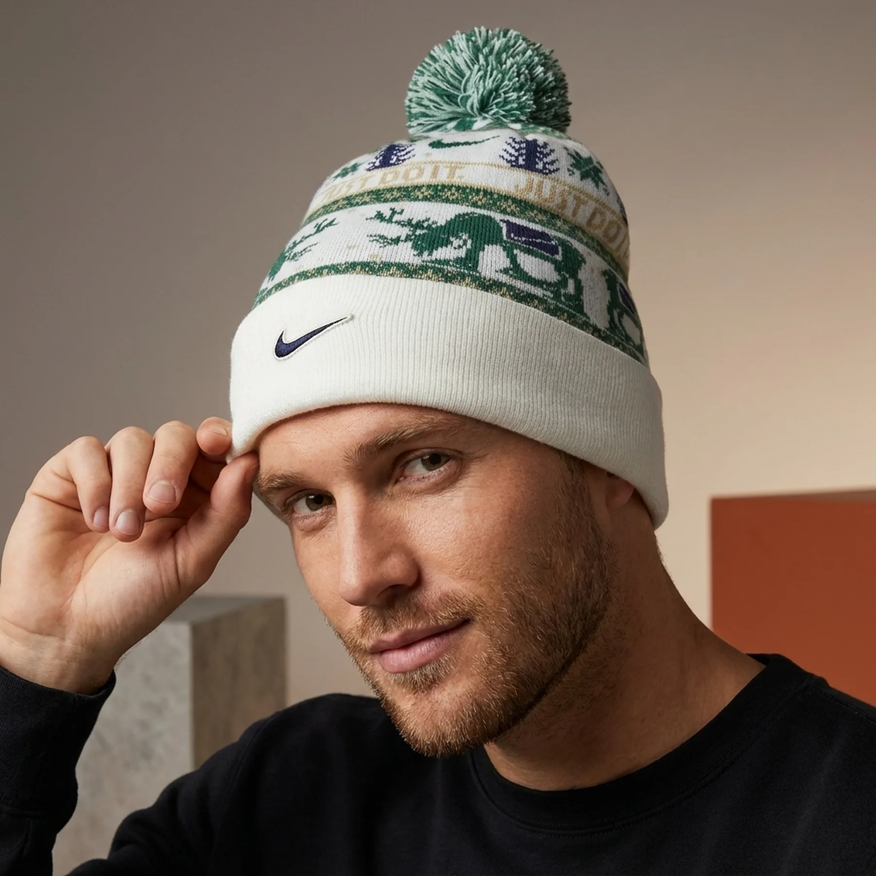 Шапка Nike Peak Holiday Beanie HV7025-133