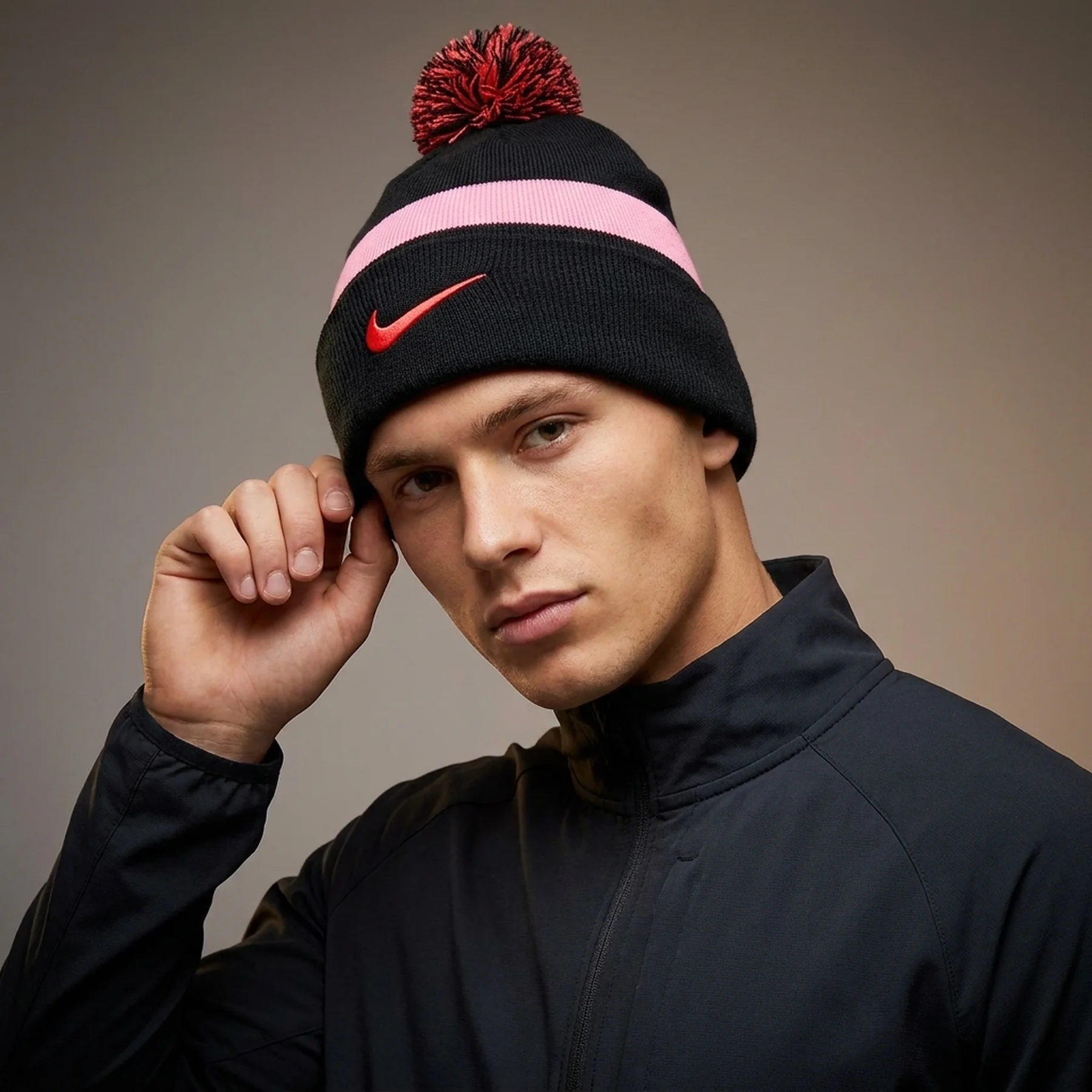 Шапка Nike PSG Pom Beanie DM8928-011