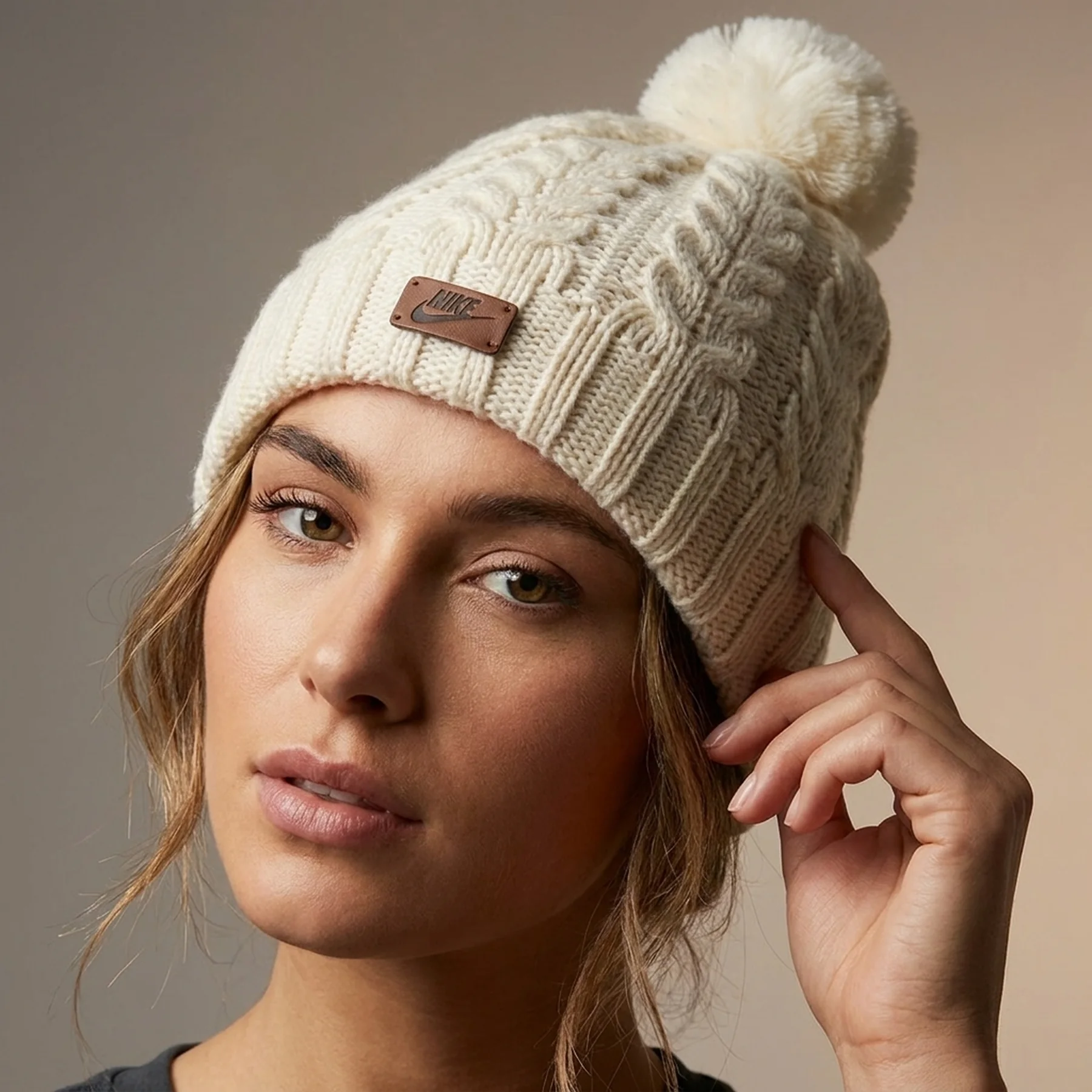 NIKE KNIT POM BEANIE