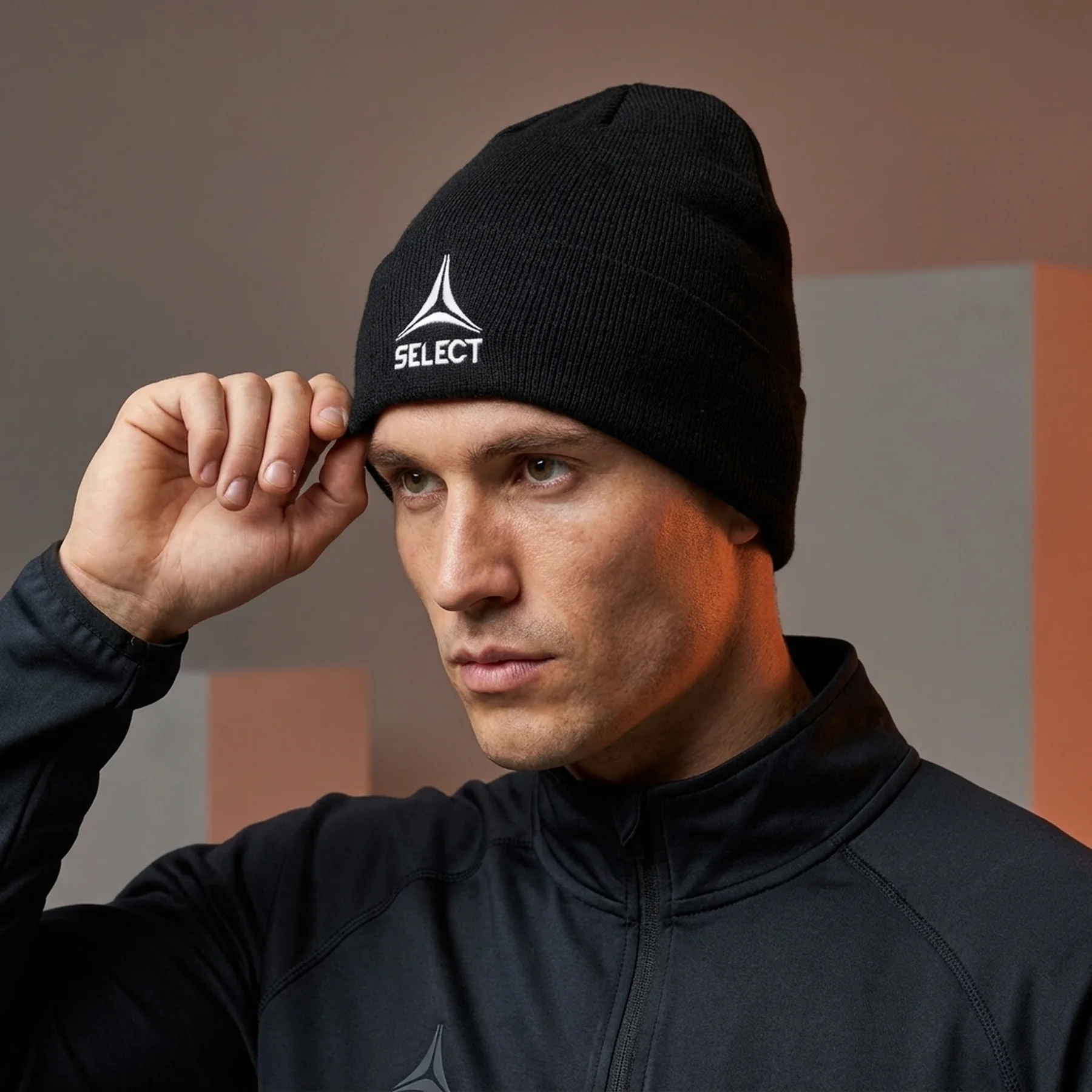 Шапка Select Knitted Hat чорний Уні OSFM