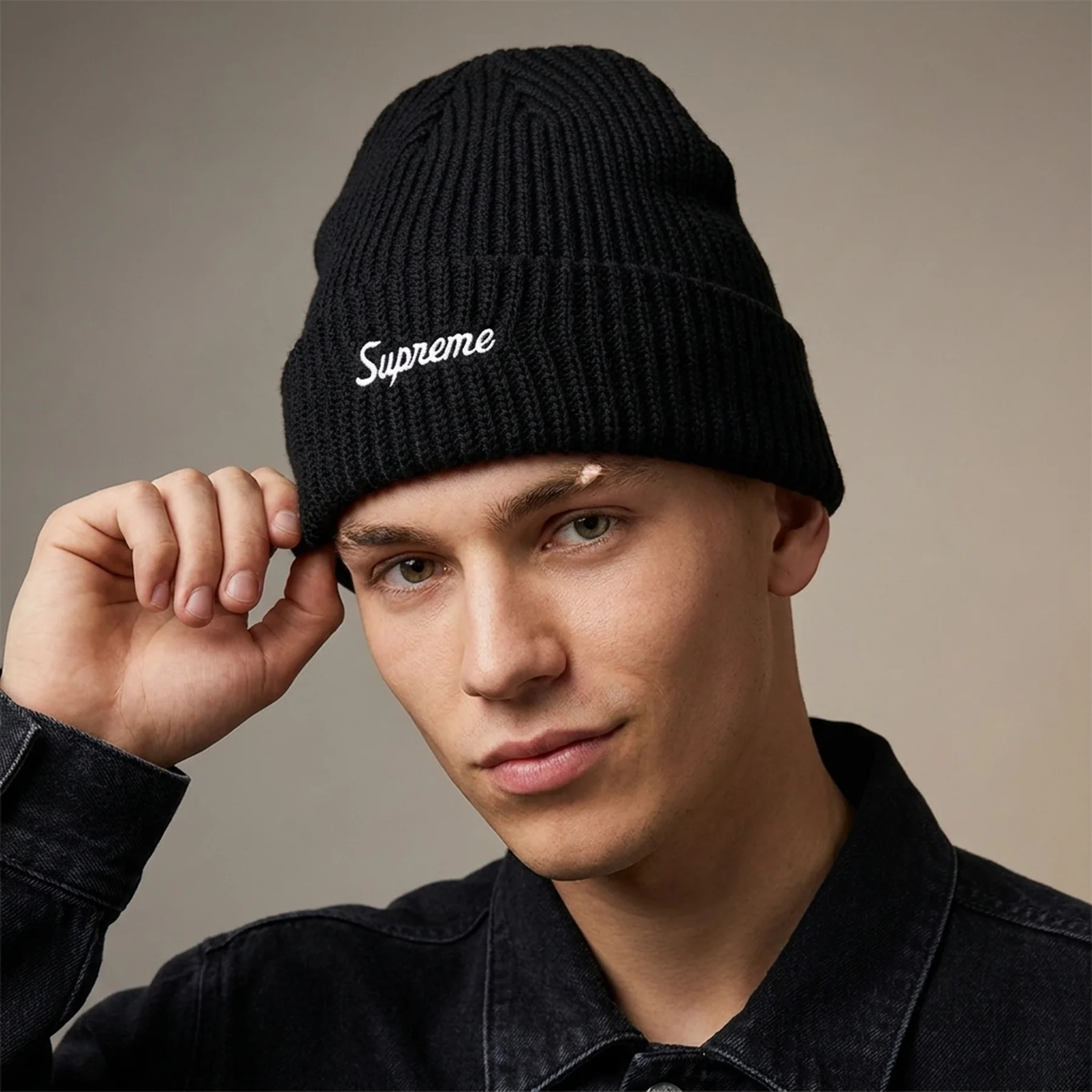 SUPREME LOOSE GAUGE BEANIE BLACK