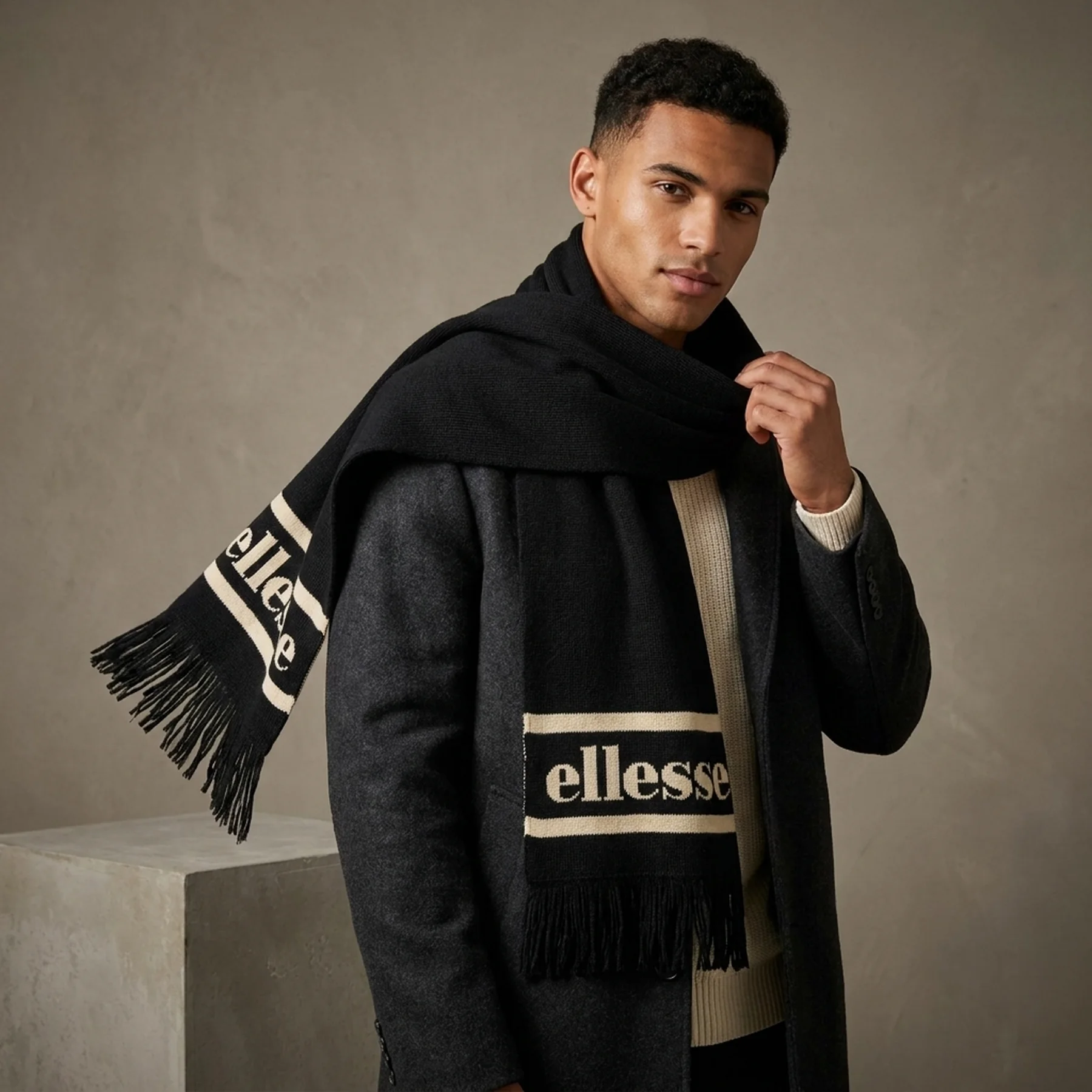 Шарф Ellesse Thello Scarf